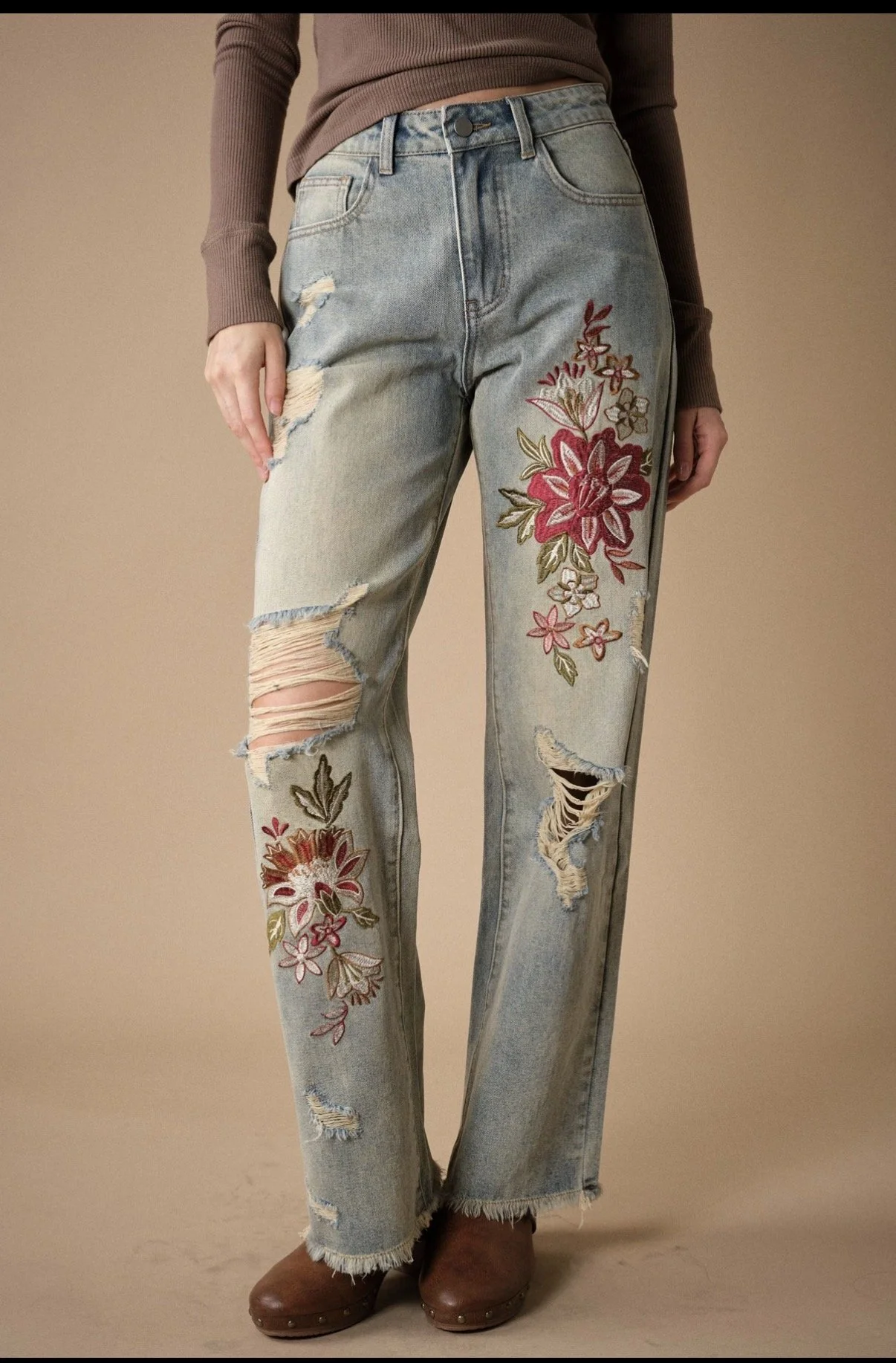  Floral Embroidered
Wide Leg Jeans #907327AFS
$68  (s, m, lg)