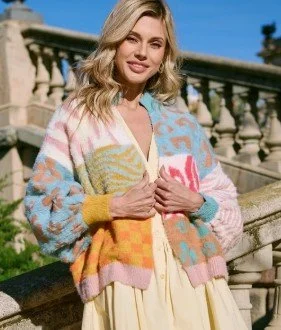 SAACHI  #907471FS
Short Multi Pattern Cardigan
$94   Free Size