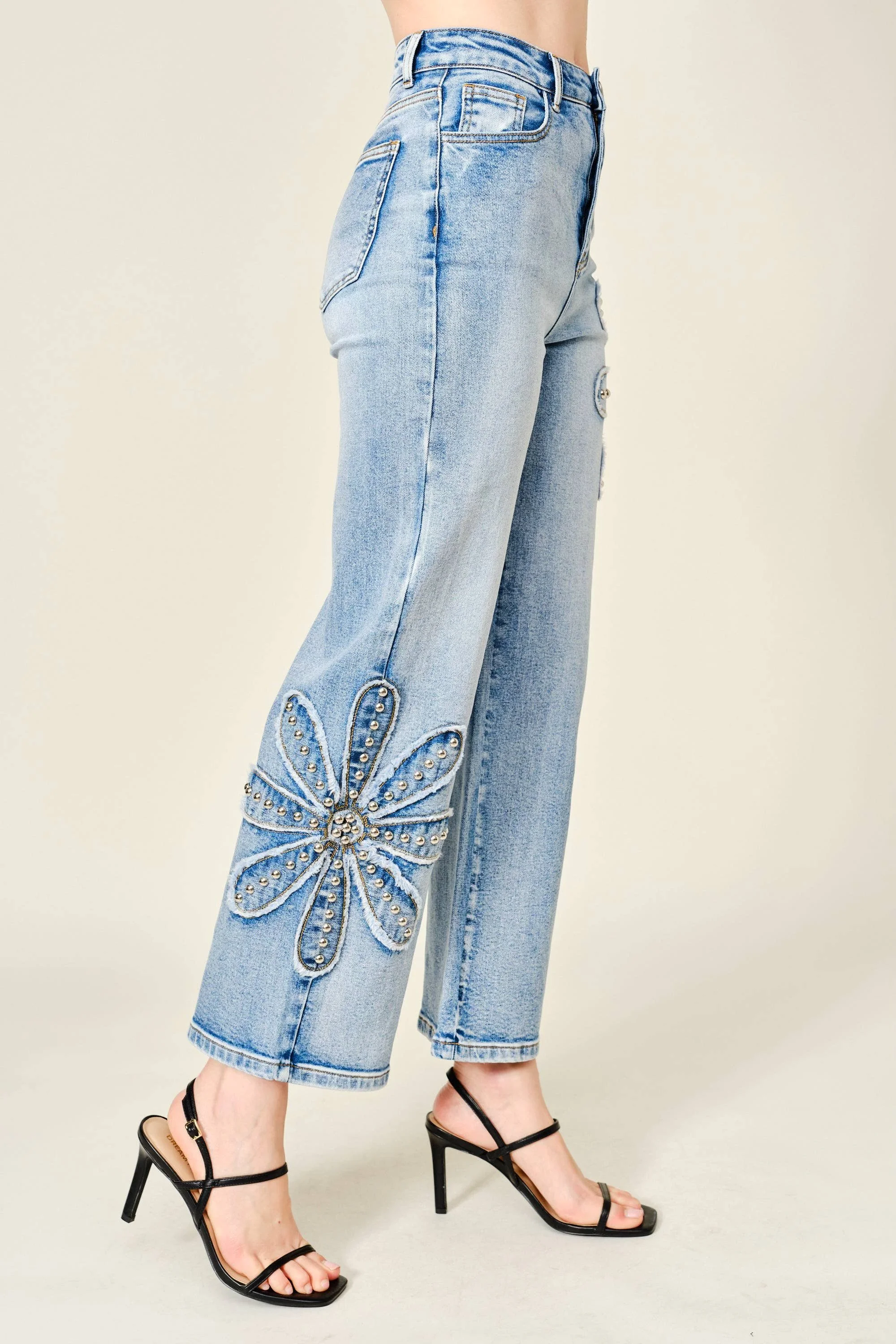 Studded Flower Patch
Wide Leg Jeans #907327FS
$68  (s, m, lg)