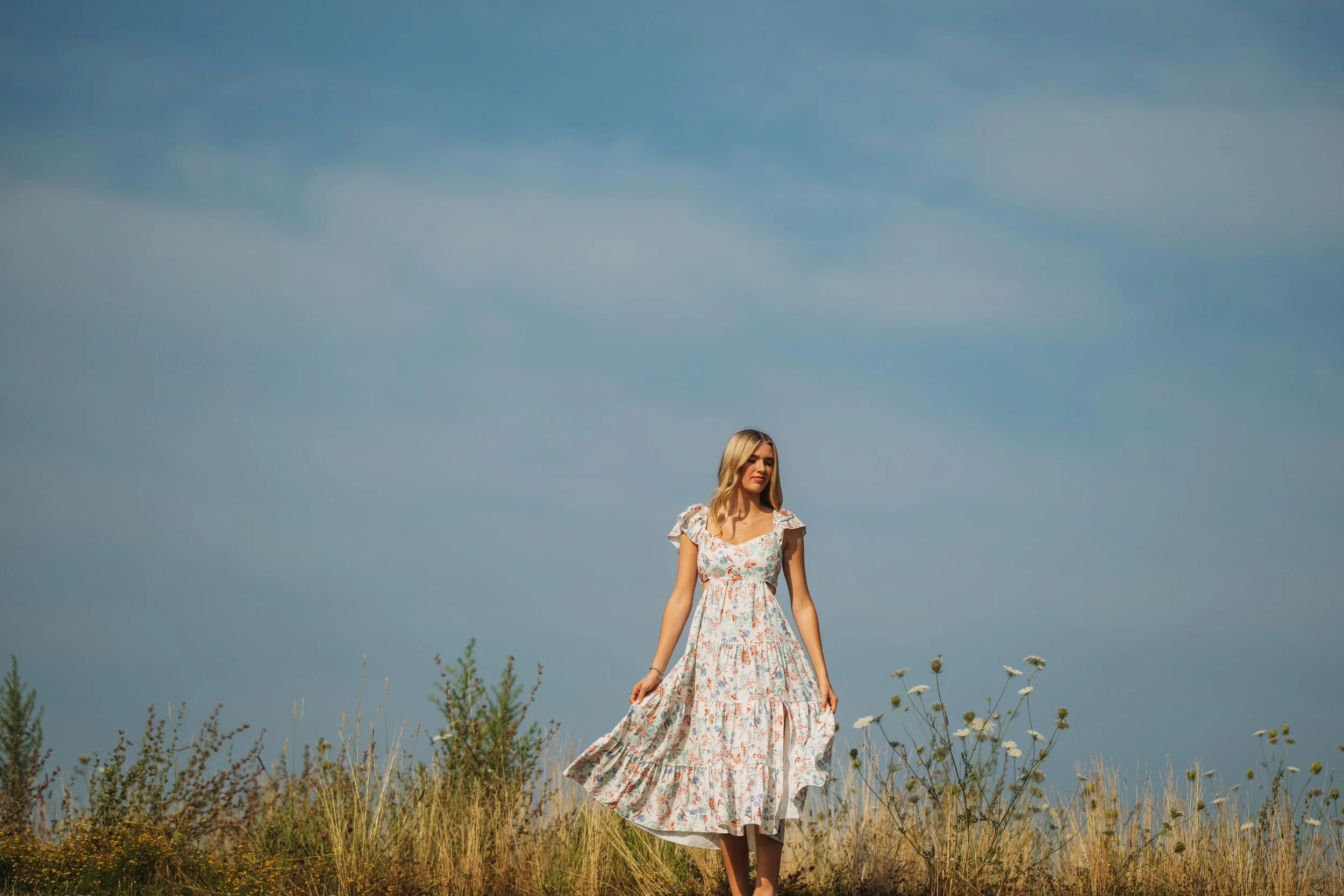 Senior Portaits in fields | Buffalo NY