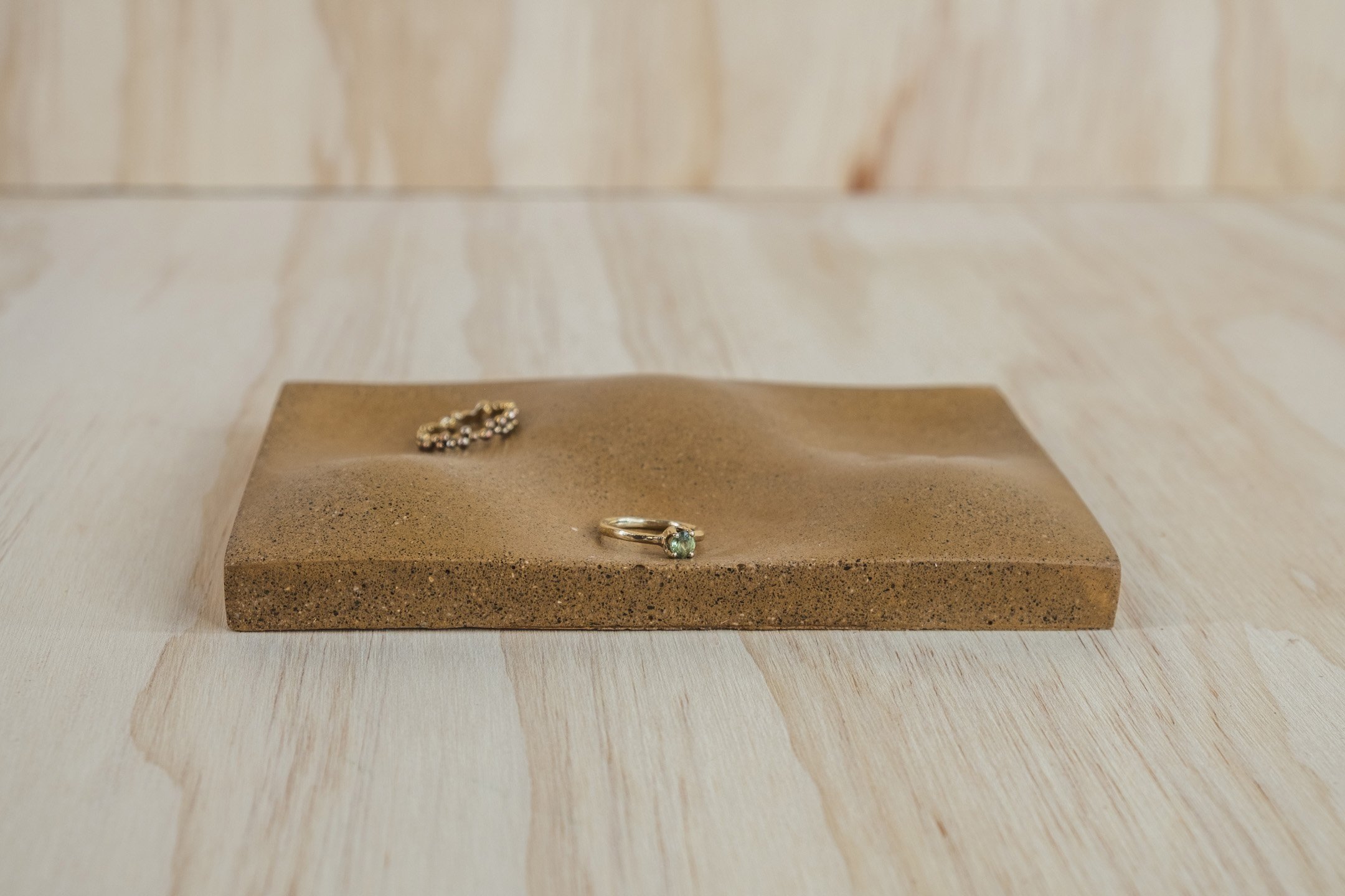 Tiny Topo Tray - Concrete Sand - Square Objects