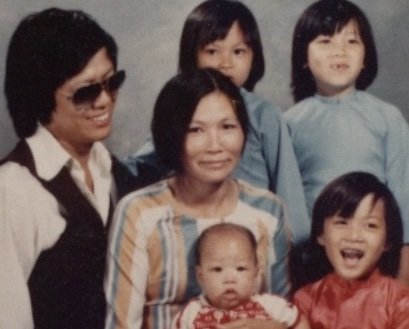 137) FAMILY PHOTO 1979.jpg