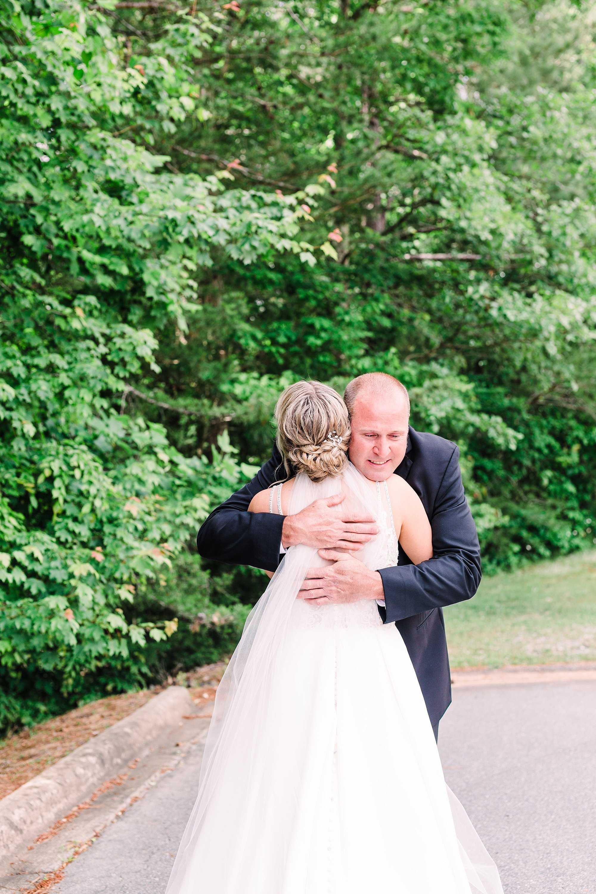 Triple-B-Ranch-Asheville-Wedding-Photographer-Melissa-McElrath-Photography-_0010.jpg