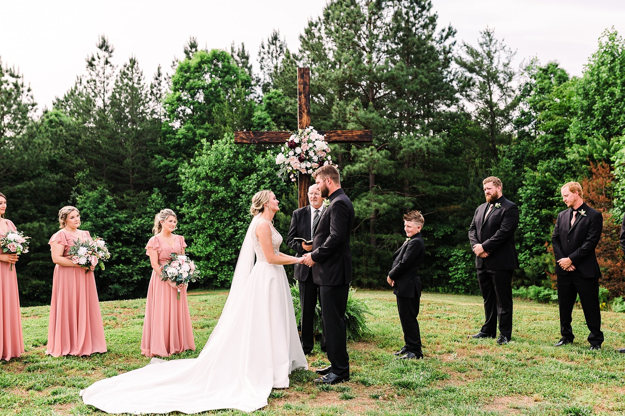 Triple-B-Ranch-Asheville-Wedding-Photographer-Melissa-McElrath-Photography-_0031.jpg