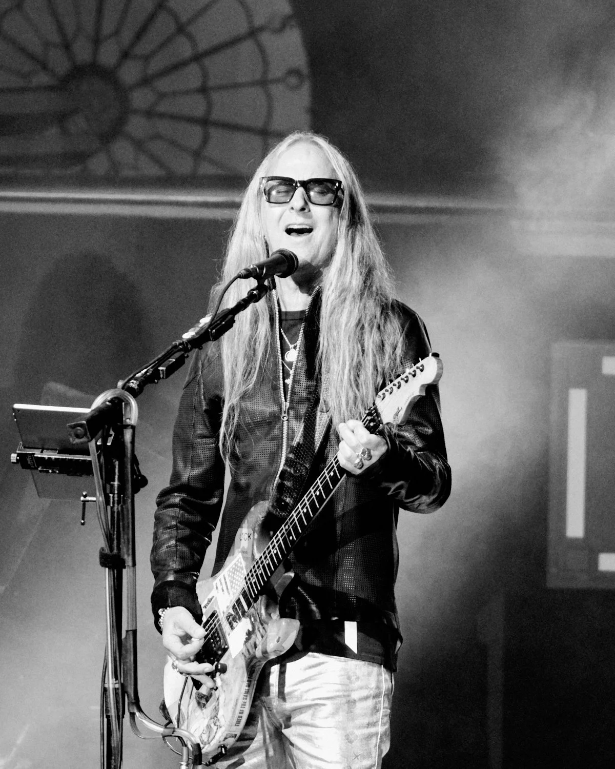 jerry cantrell_08.jpg