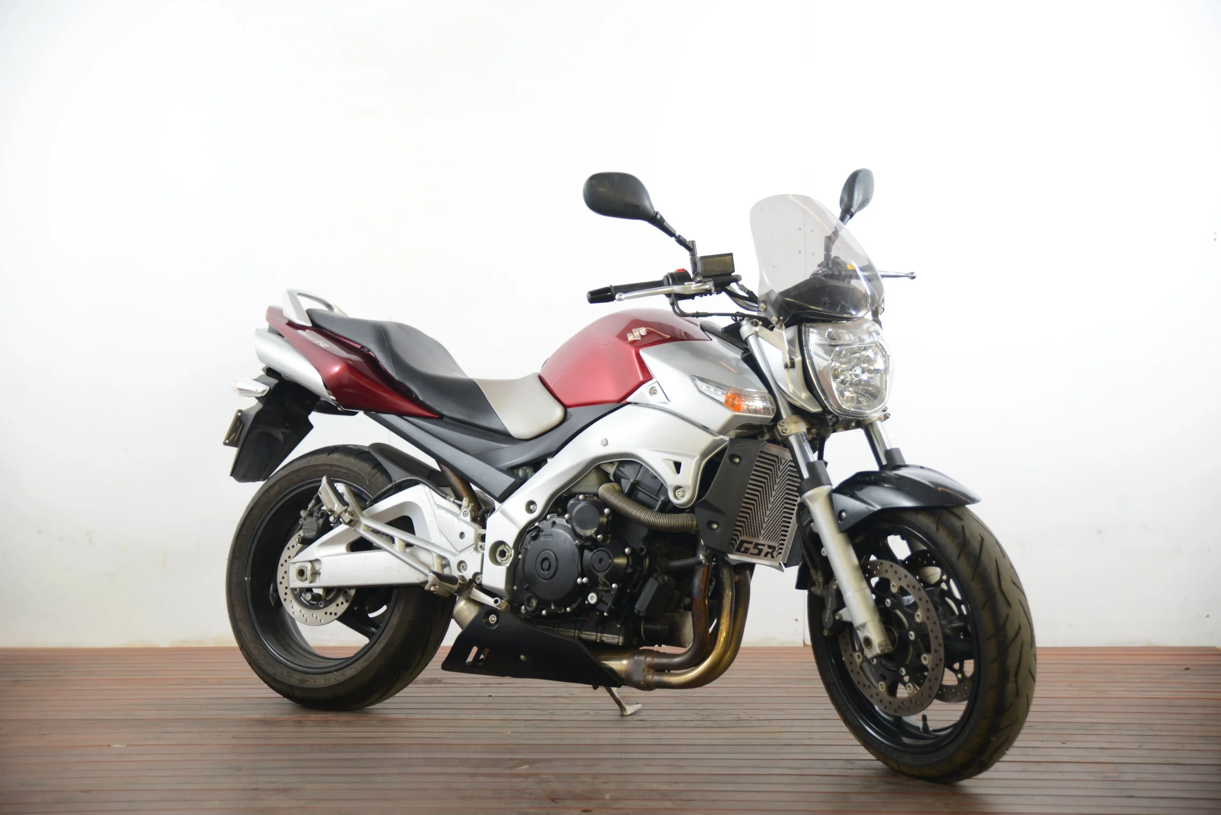 Suzuki GSR600 1.JPG