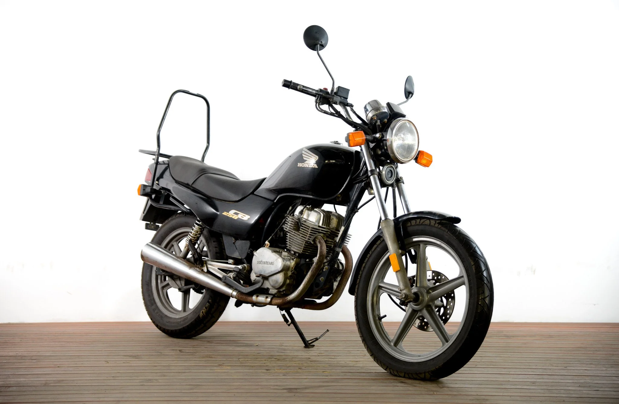 Honda CB250 2004