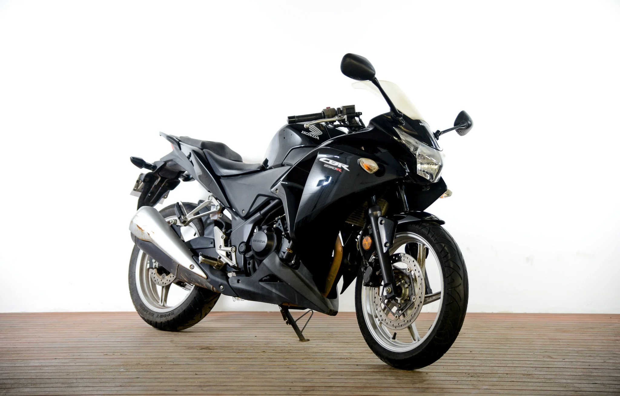 Honda CBR250R 2011