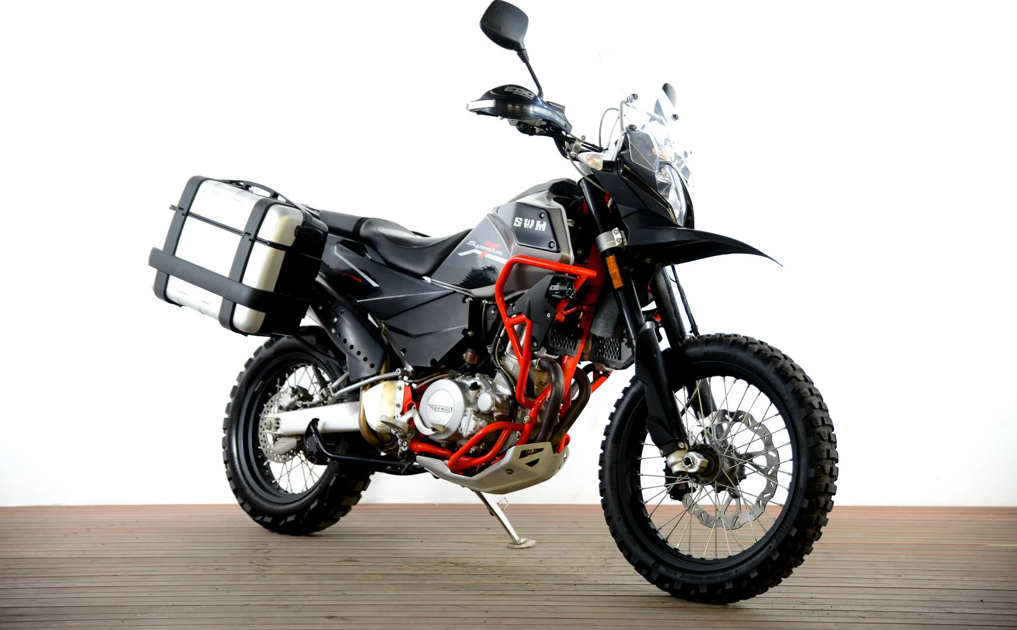SWM Super Duel 650 2018