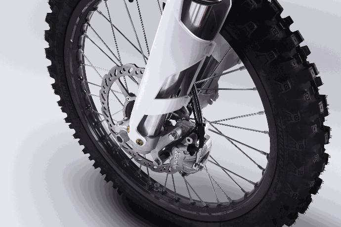 ajp_spr_250_en_frontwheel.png