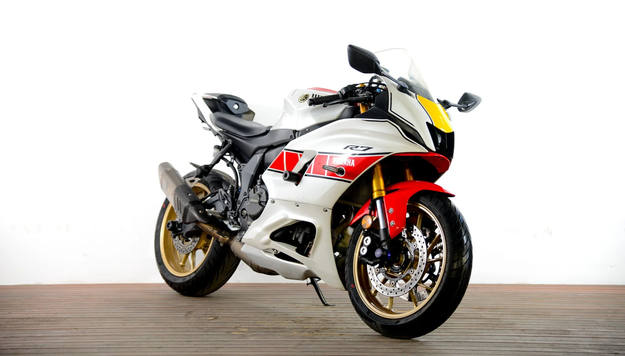 Yamaha YZF-R7LA 2022