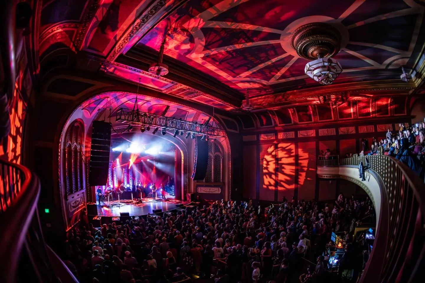 Fired up for our upcoming shows at @tophatlounge and @the_wilma_theatre in Missoula 🔥 Grab your tix and we&rsquo;ll catch y&rsquo;all there! 

🎟️ &rarr; Link in bio 

📸: @stewbixpix