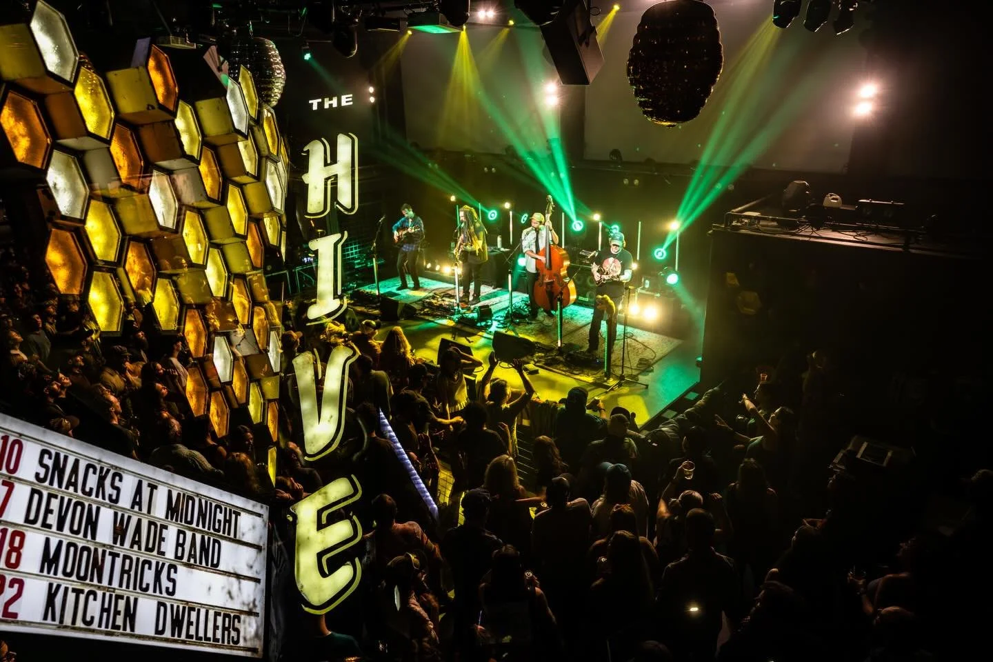 Montana, we&rsquo;re back! Catch us tonight way up in Kalispell at @wcc_mt along with @madeline.hawthorne 🏔️

🎟️ &rarr; Link in bio / story 

📸: @stewbixpix