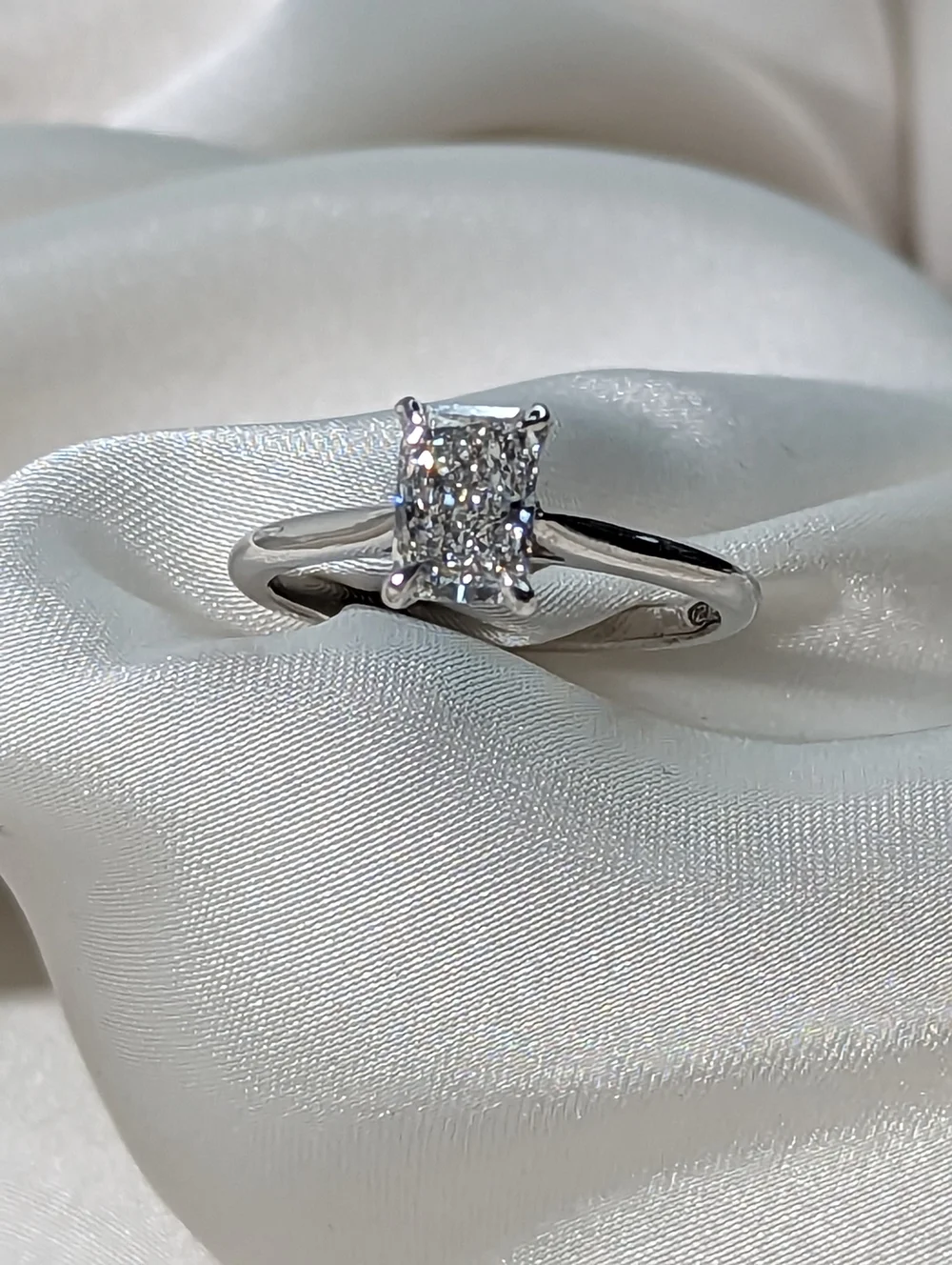 1.03Ct Radiant Cut Lab Diamond Ring - SQ6546552 — Peppermint Grove Jewellers