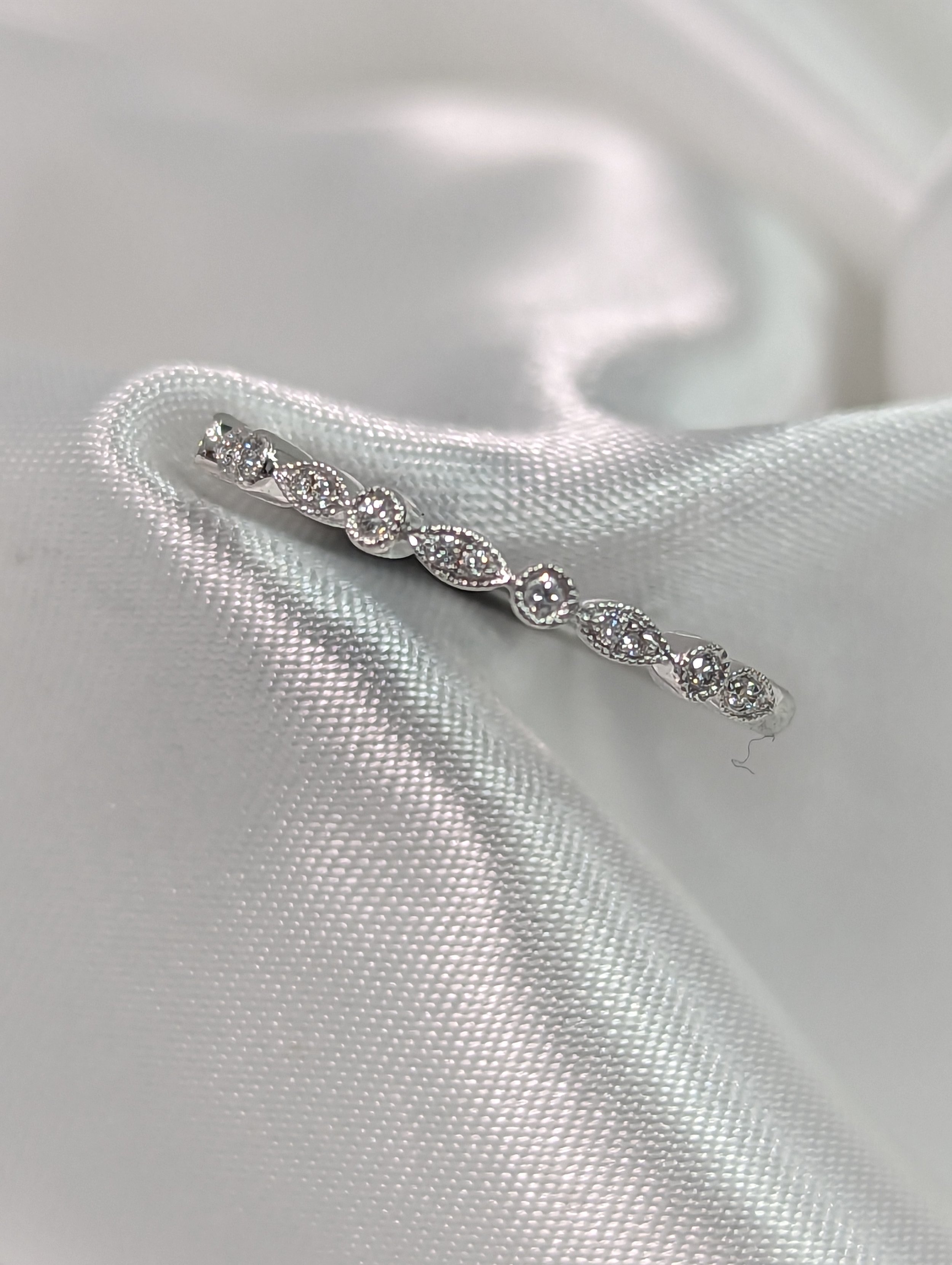0.07Cts Diamond Ring - SQ9512964