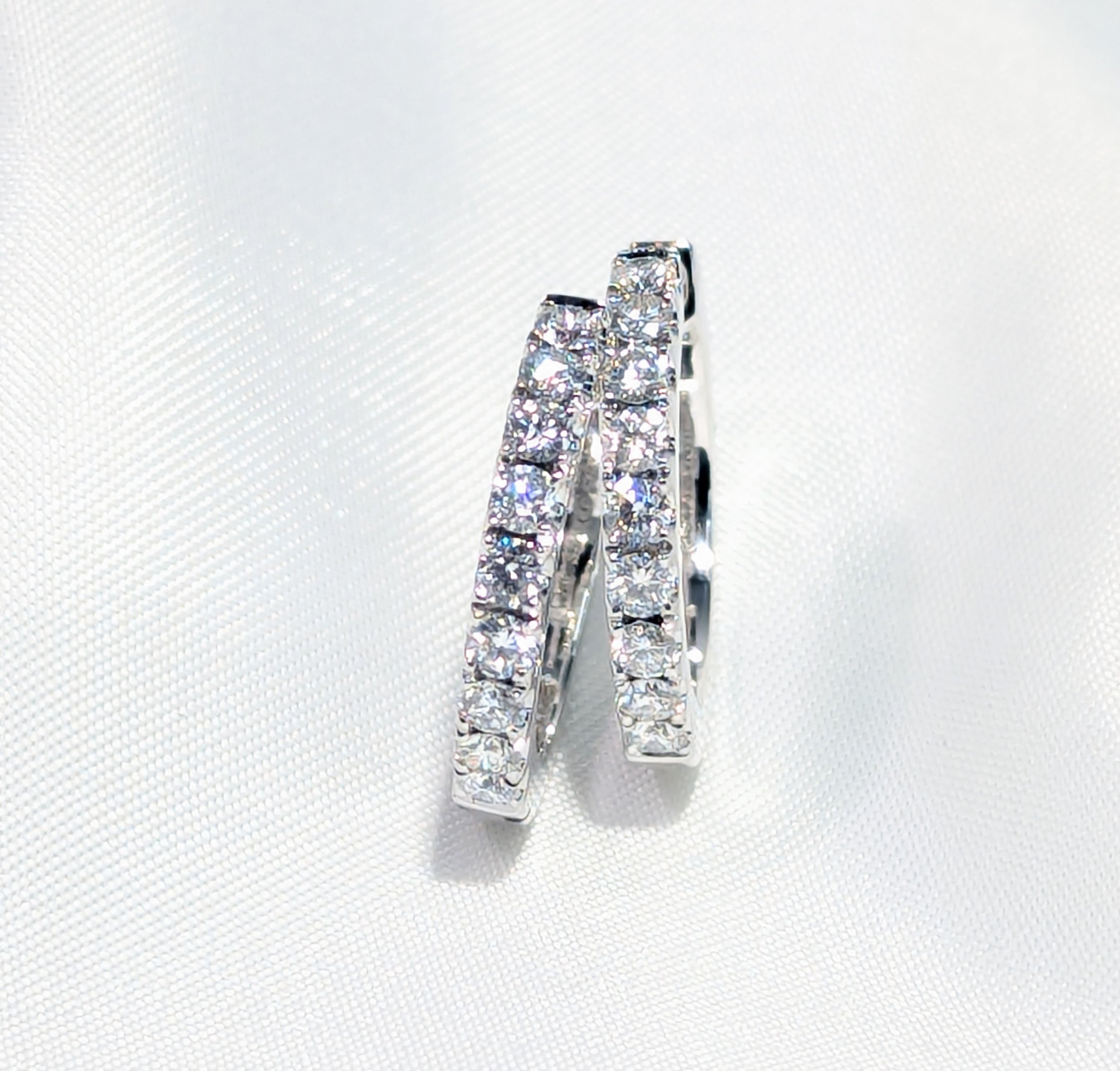 0.81Ct White Gold Huggie Hoop Earrings with European Aligator Fittings - SQ0508519