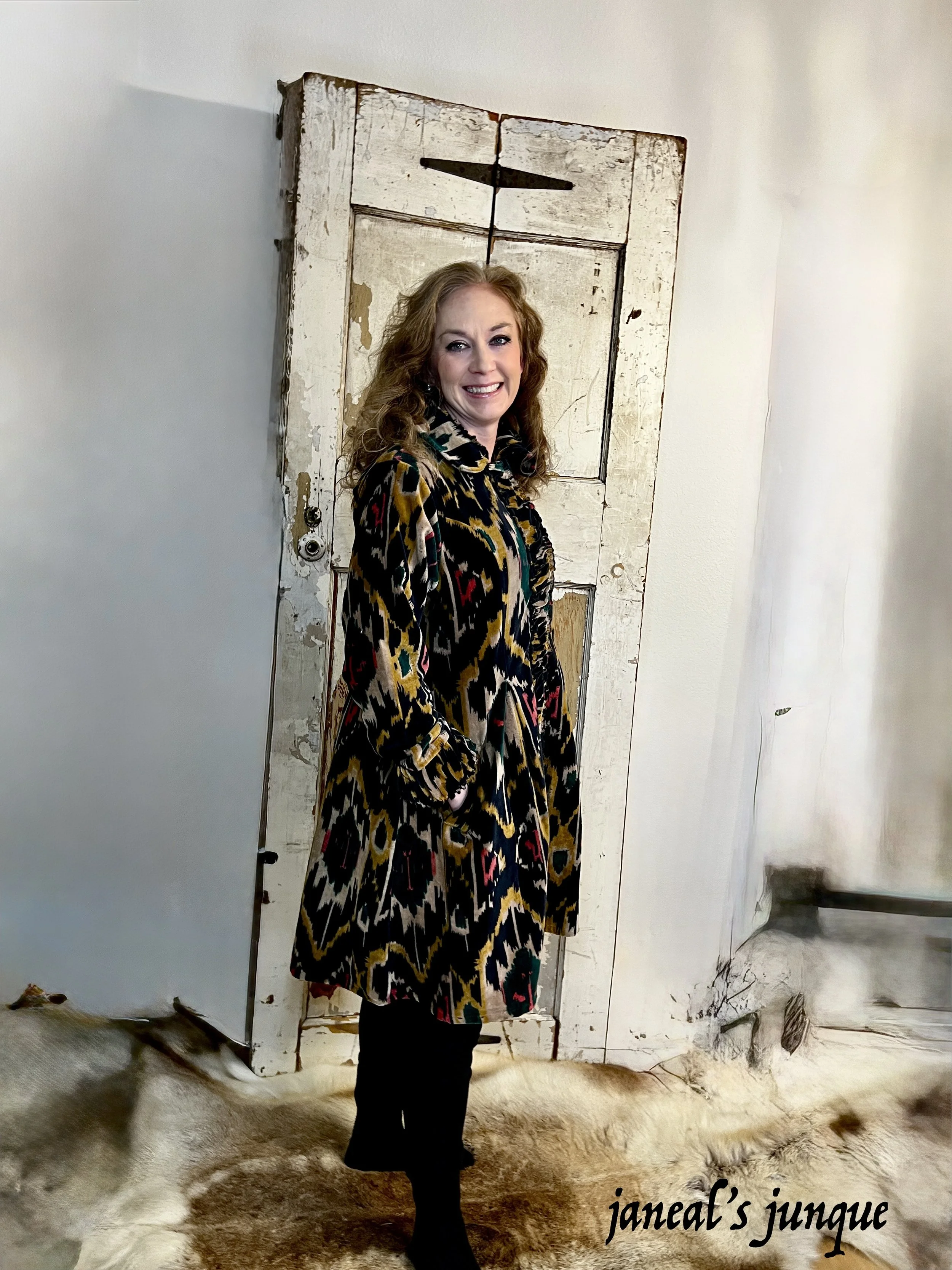 PaPeR LaCe Black Velvet AZTEC Coat