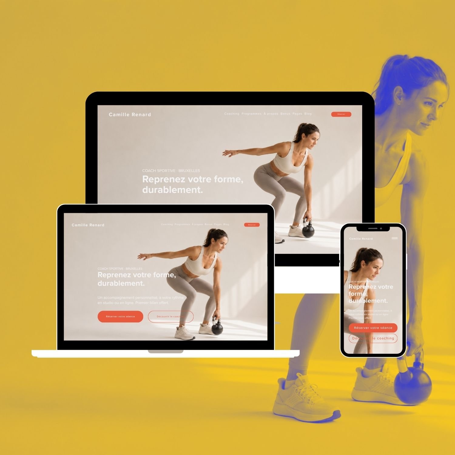 Une image montrant une femme faisant des exercices avec un kettlebell, affichée sur un ordinateur portable, une tablette et un smartphone, avec un arrière-plan jaune et une silhouette de femme en mouvement sur le côté droit.