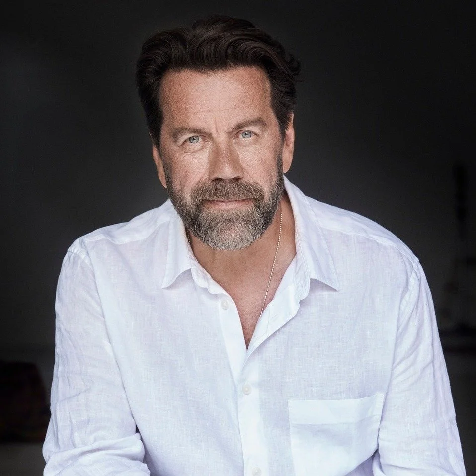 Laulaja-lauluntekij&auml; Mikko Kuustonen esiintyy 14.2. Jyv&auml;skyl&auml; Sinfonian kera ainutlaatuisessa konsertti-illassa, jossa kohtaamisia syntyy niin musiikin kuin tarinoidenkin my&ouml;t&auml;. ✨

Ohjelmisto yhdist&auml;&auml; 50 vuoden ajal