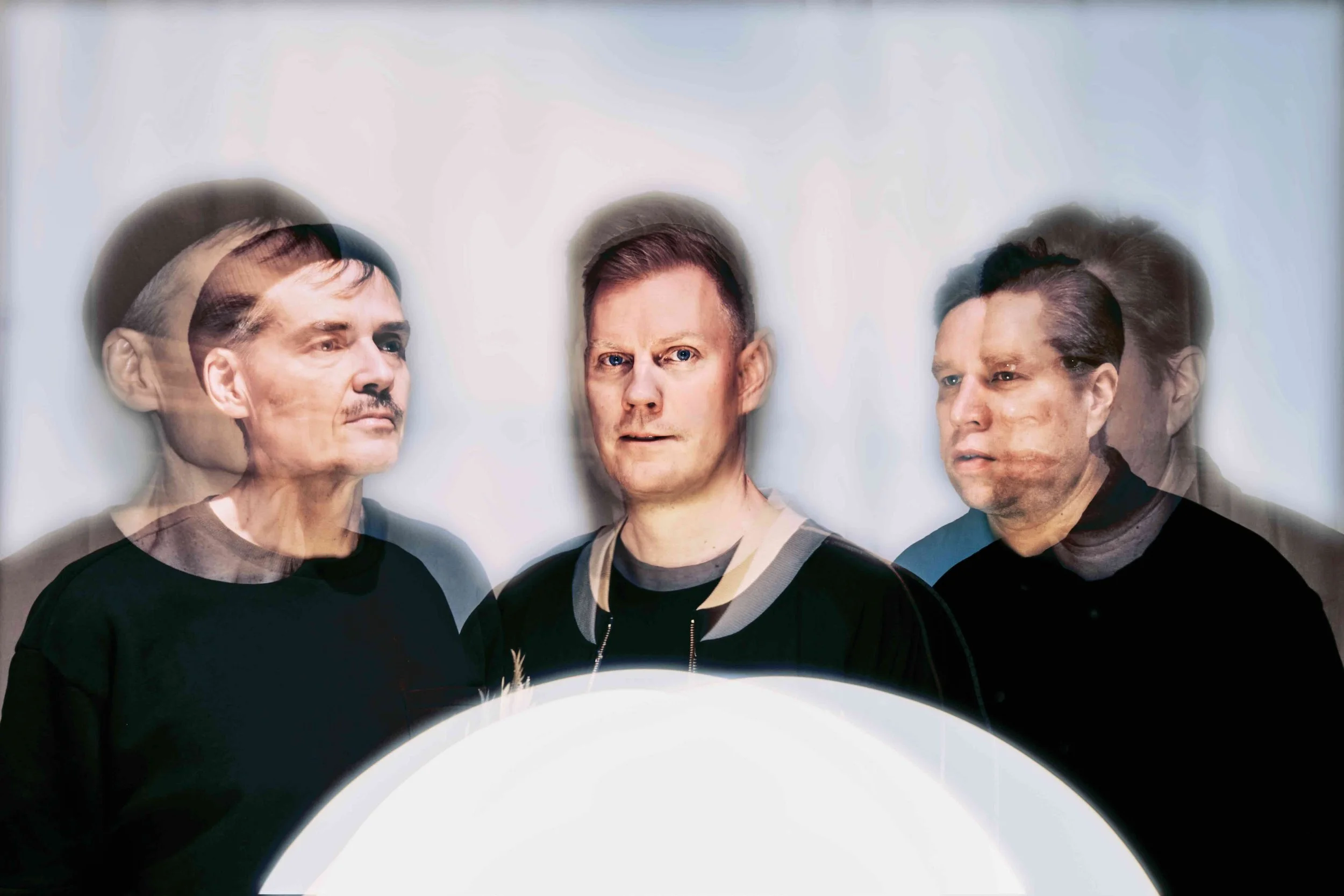 Jazzpianisti Aki Rissanen keikkailee useilla eri kokoonpanoilla.