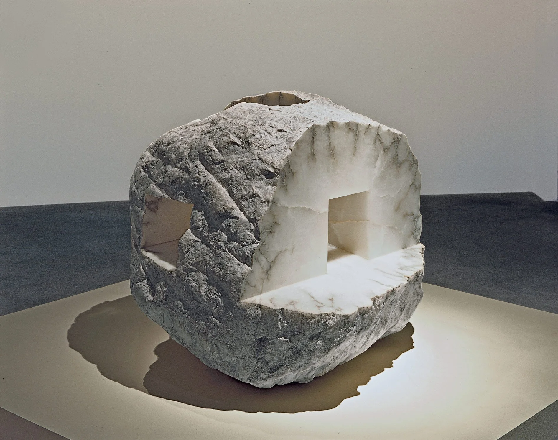 2001-Chillida-Tapies-Lo-profundo.jpeg