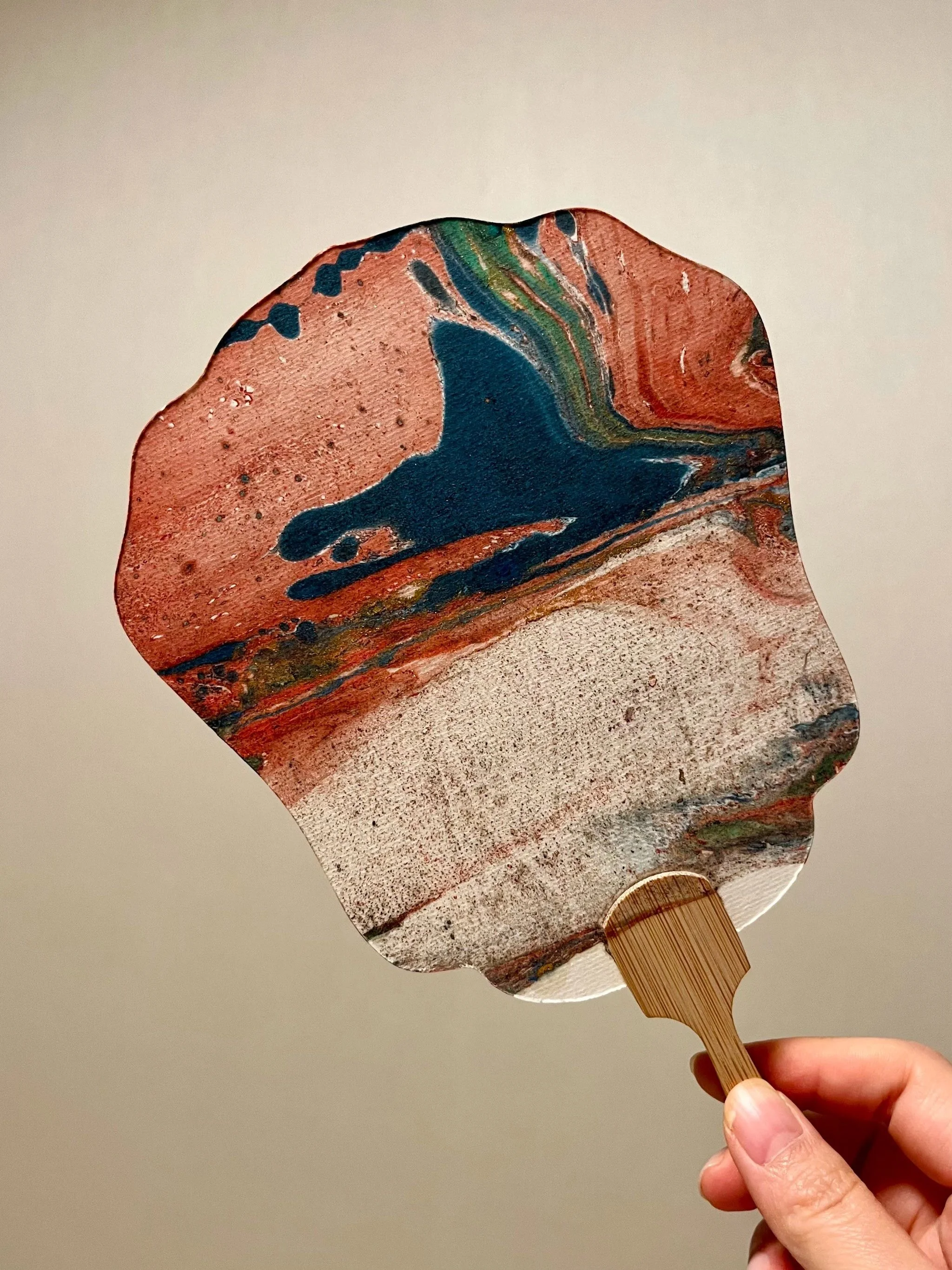 漆扇 Qishan-Workshop: Traditionelle Lackfächer gestalten