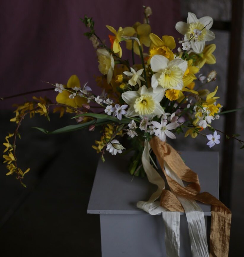 The narcissi, forsythia and clematis apple blossom giving me all the thrills right now. 

I can&rsquo;t imagine getting married and not clutching a bouquet that evokes the natural landscape of the time and the place&hellip; 

Flowers are more than ju