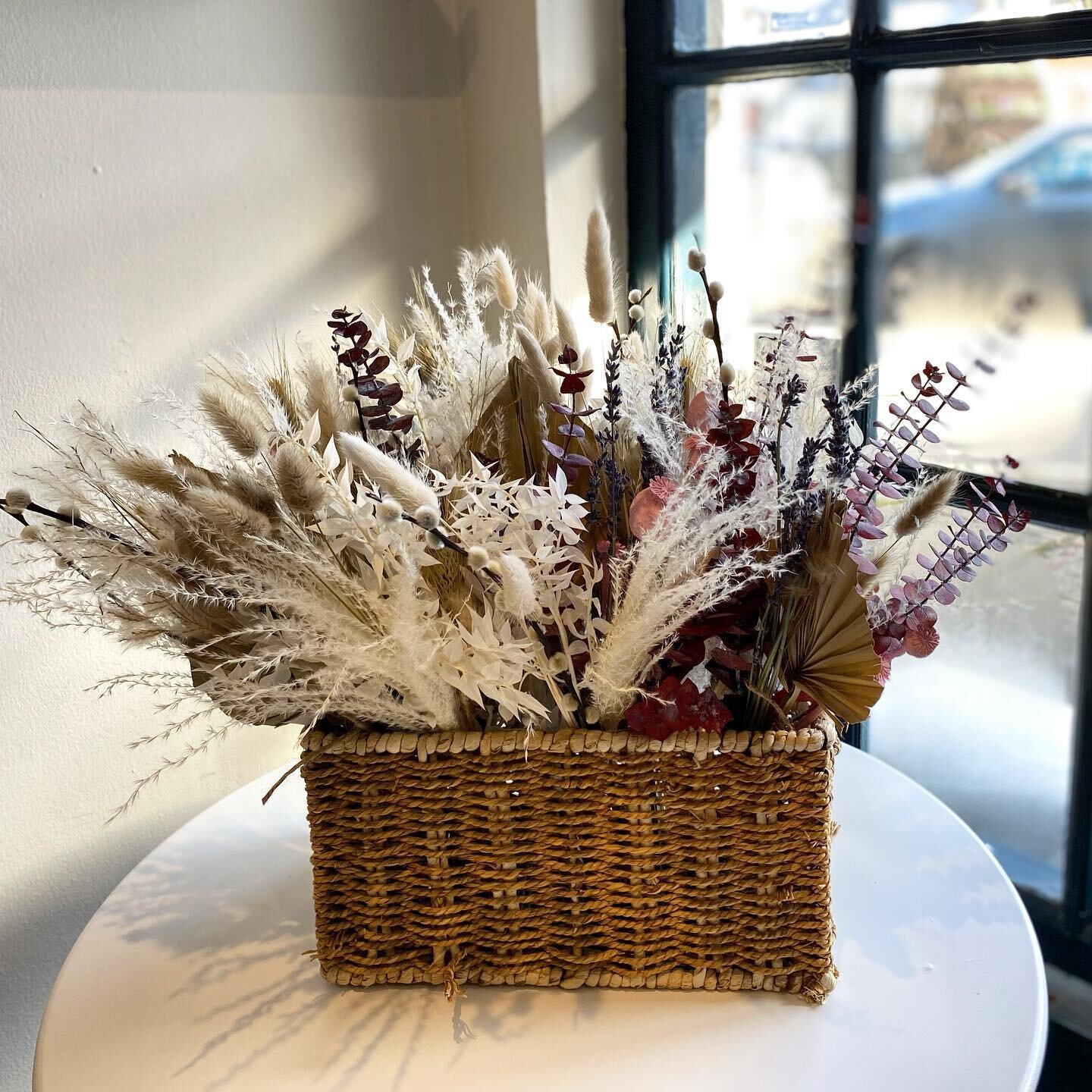 F L O W E R S

It&rsquo;s that time of year again. These beautiful dried flower posies were dropped off by Hannah today at the shop. Treat yourself, or a friend, or loved one &hearts;️ 

@theflowerhuttetbury 

#valentinesday #galentinesday #lovefrien