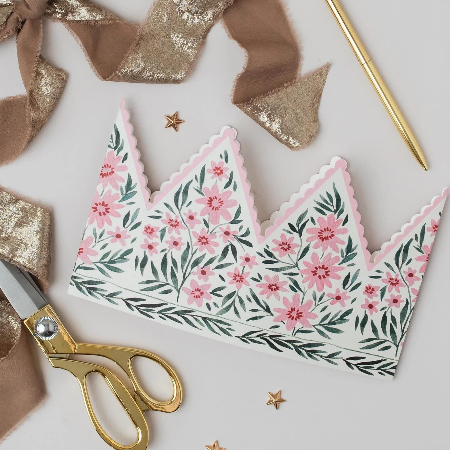 The loveliest cards have arrived by @katiehousleystationery - these flower crowns are our favourite, just in time for Mother&rsquo;s Day 👑 

#shopsmall #nailsworth #littleshopsuk #thecotswolds #explorethecotswolds