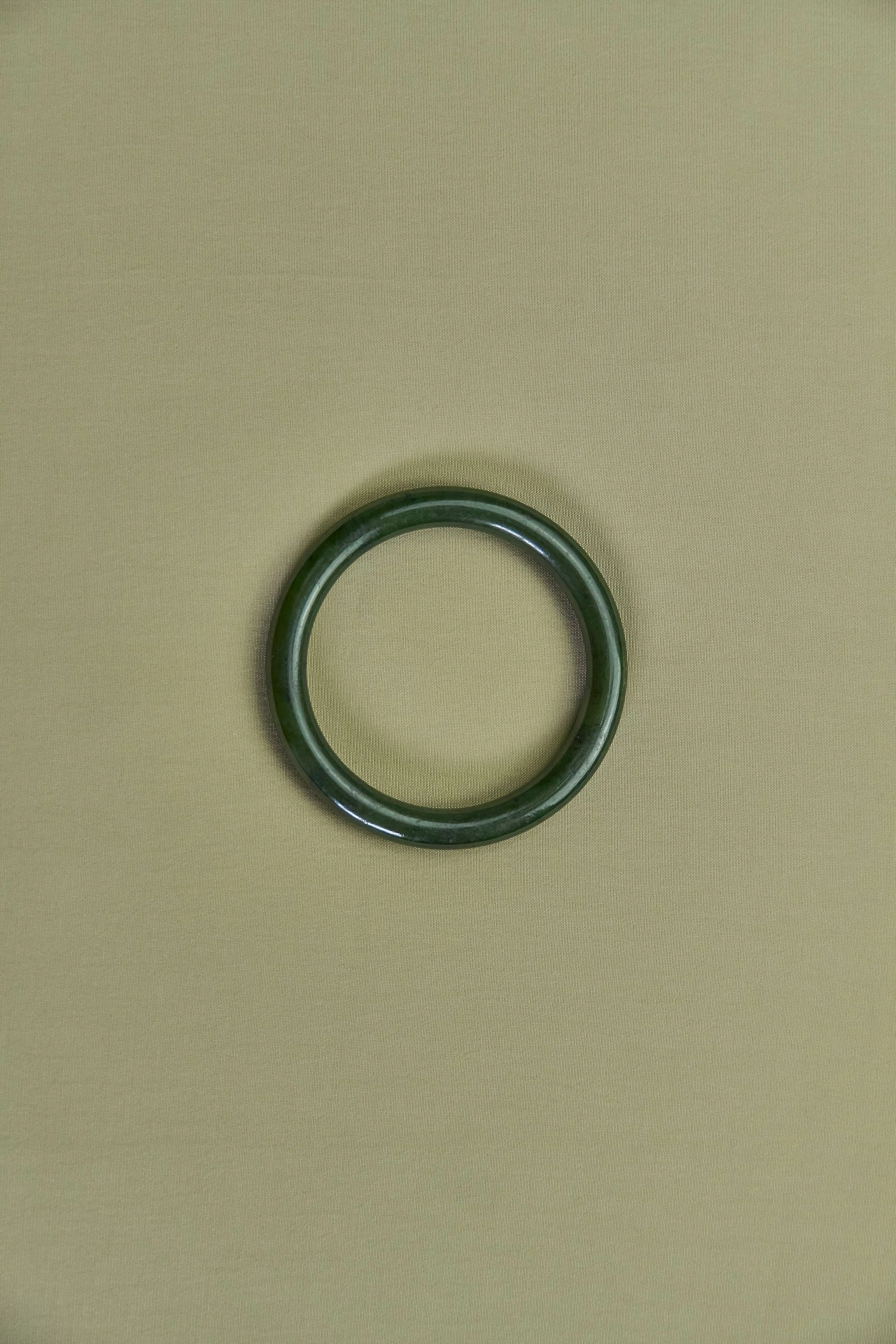 otràvie_SS26_stonebangle.jpg