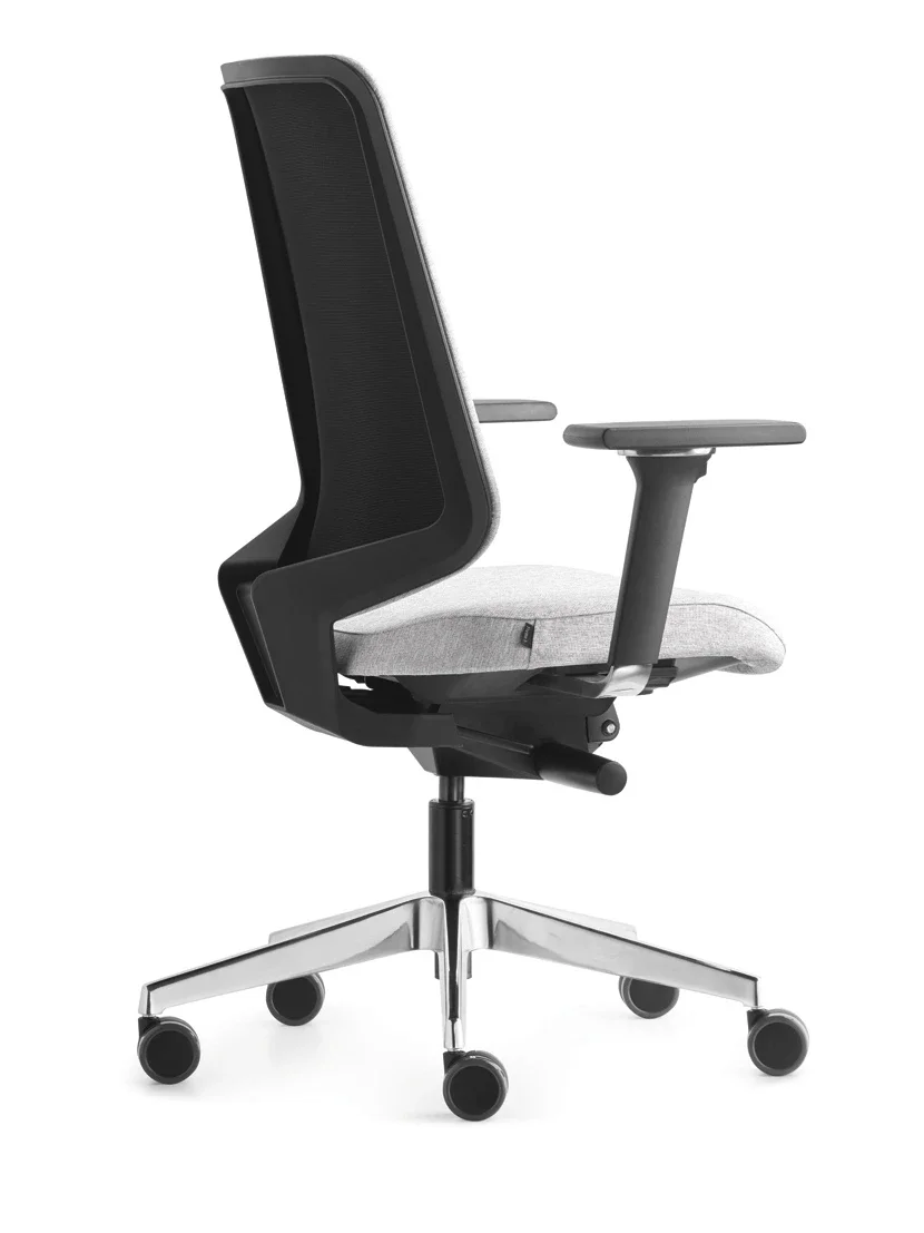 DOT-PRO_MOTION_07.webp