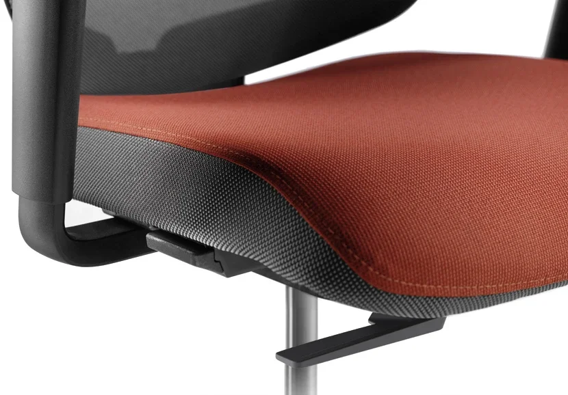 DOT-PRO_SLIDING-SEAT.webp