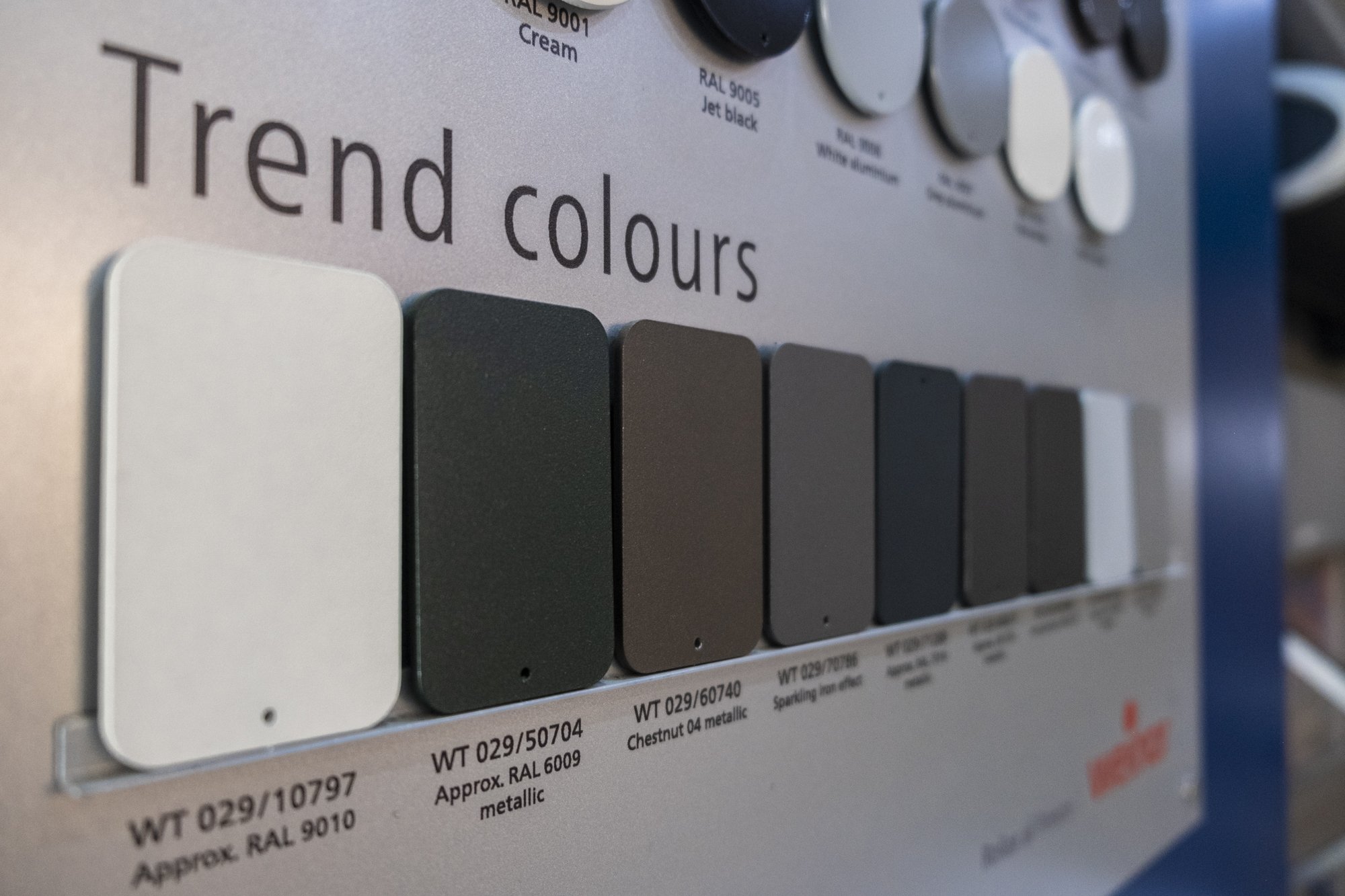 Awnings in Hull Canopies in Hull Awnings Retractable Canopies Parasols Café Barriers