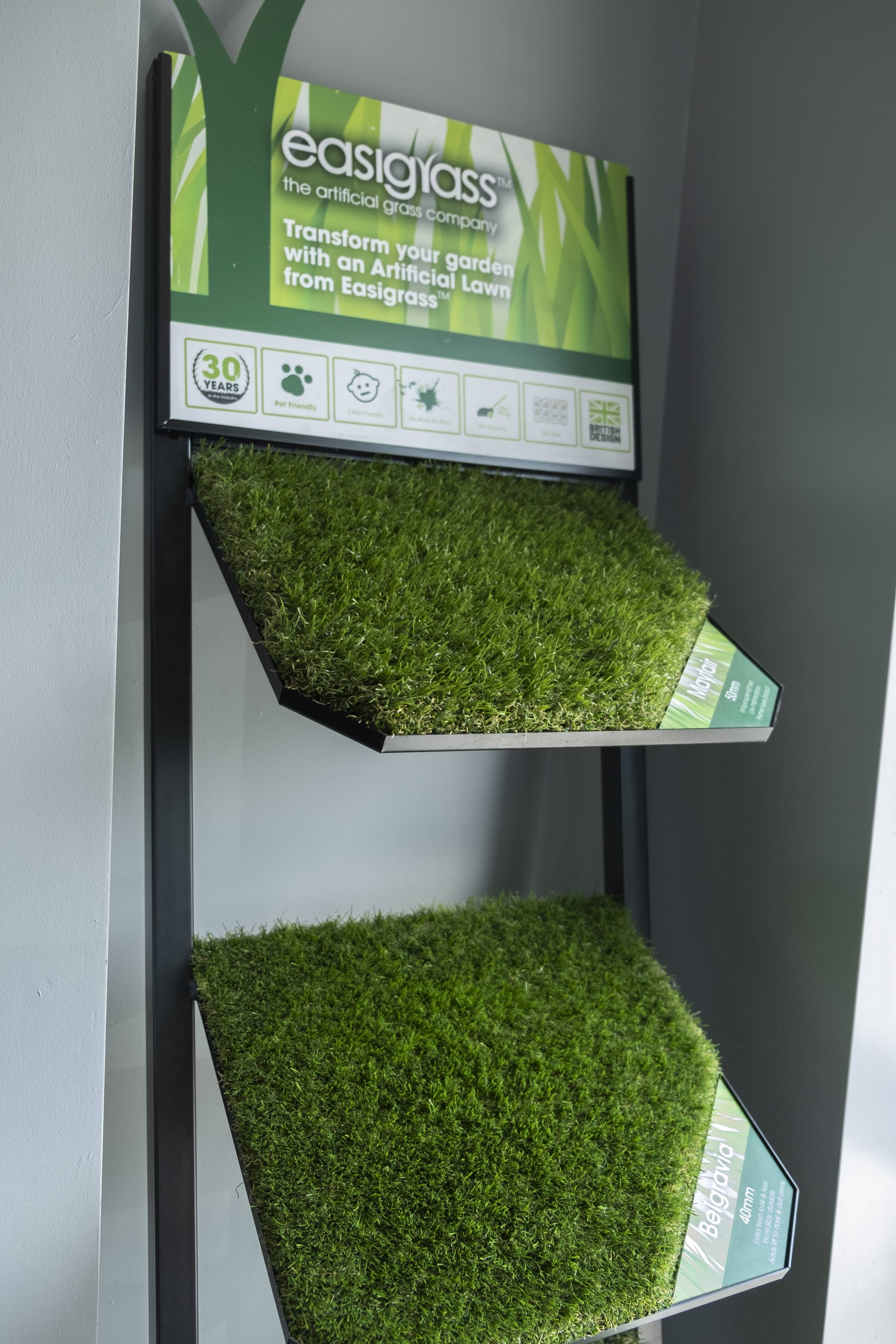 Awnings in Hull Canopies in Hull Awnings Retractable Canopies Parasols Café Barriers