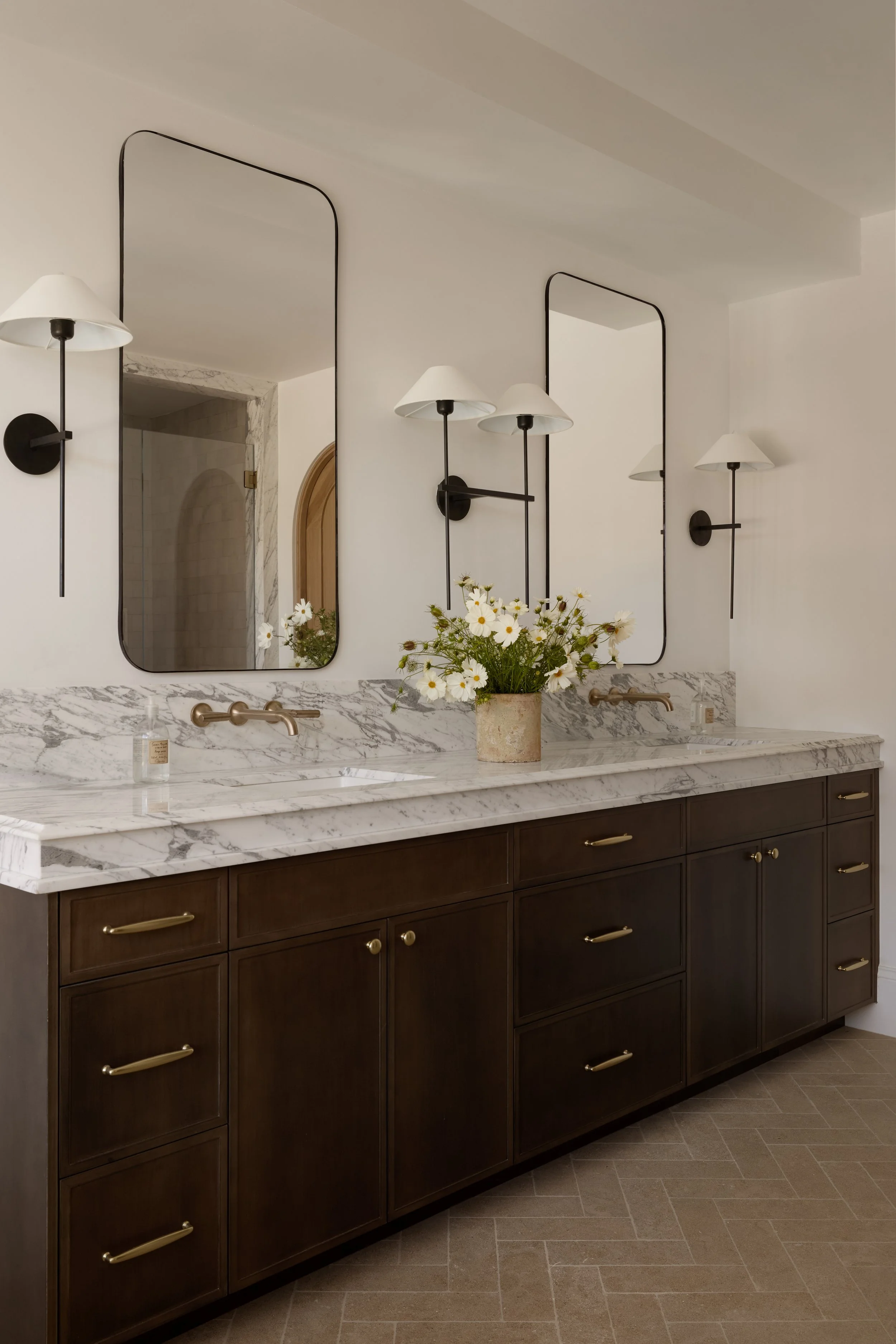 Hagit Taylor Design 210.jpg