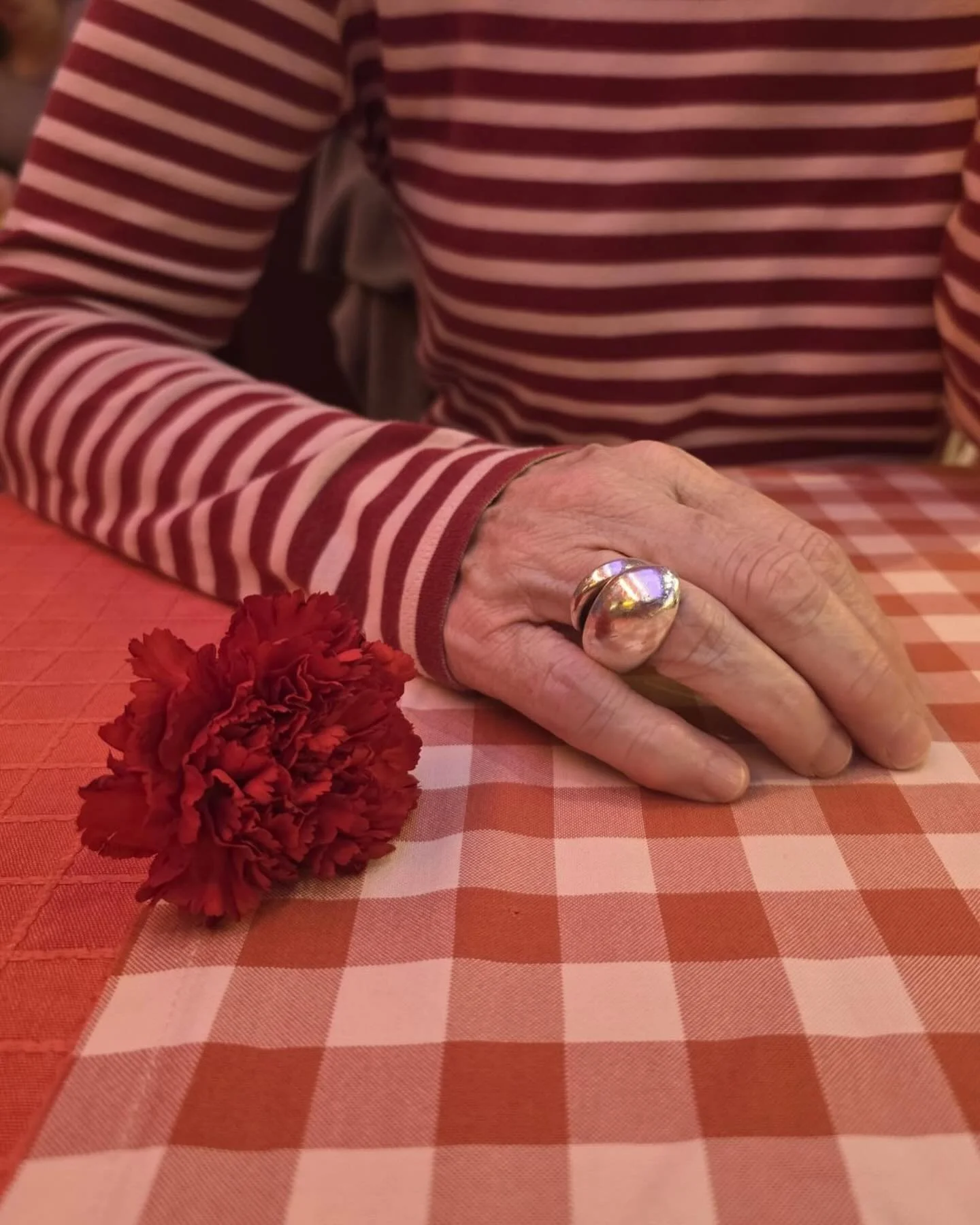 Oval ring on an important day  #25abril🇵🇹 #25aprile🇮🇹