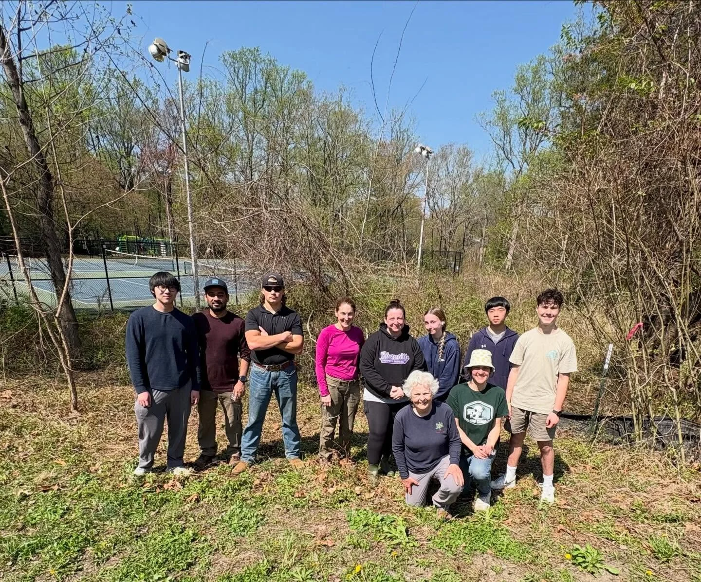 It&rsquo;s starting to get toasty in McLean Central Park, but our volunteers powered through the heat on Saturday morning as we freed many more neglected and vine covered native trees from around the tennis courts!  It&rsquo;s a thorny job, but our v