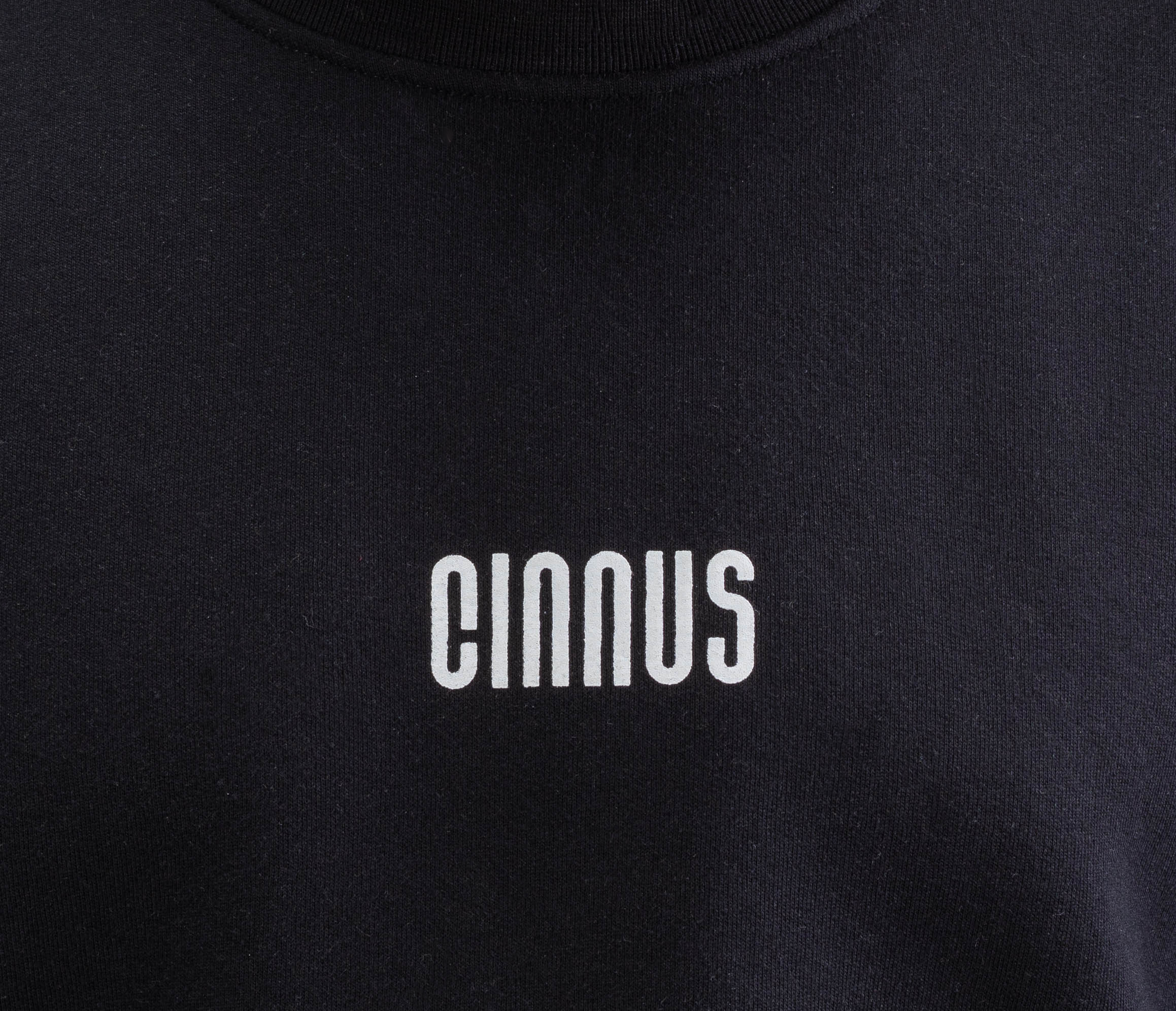 SWEAT-PRETA-(DETALHE).png