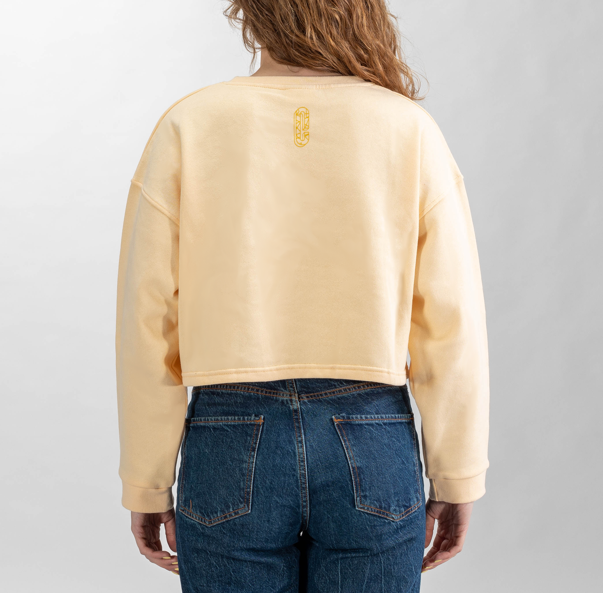 Studio-Session-BARBARA-CROP-AMARELA-(COSTAS).png
