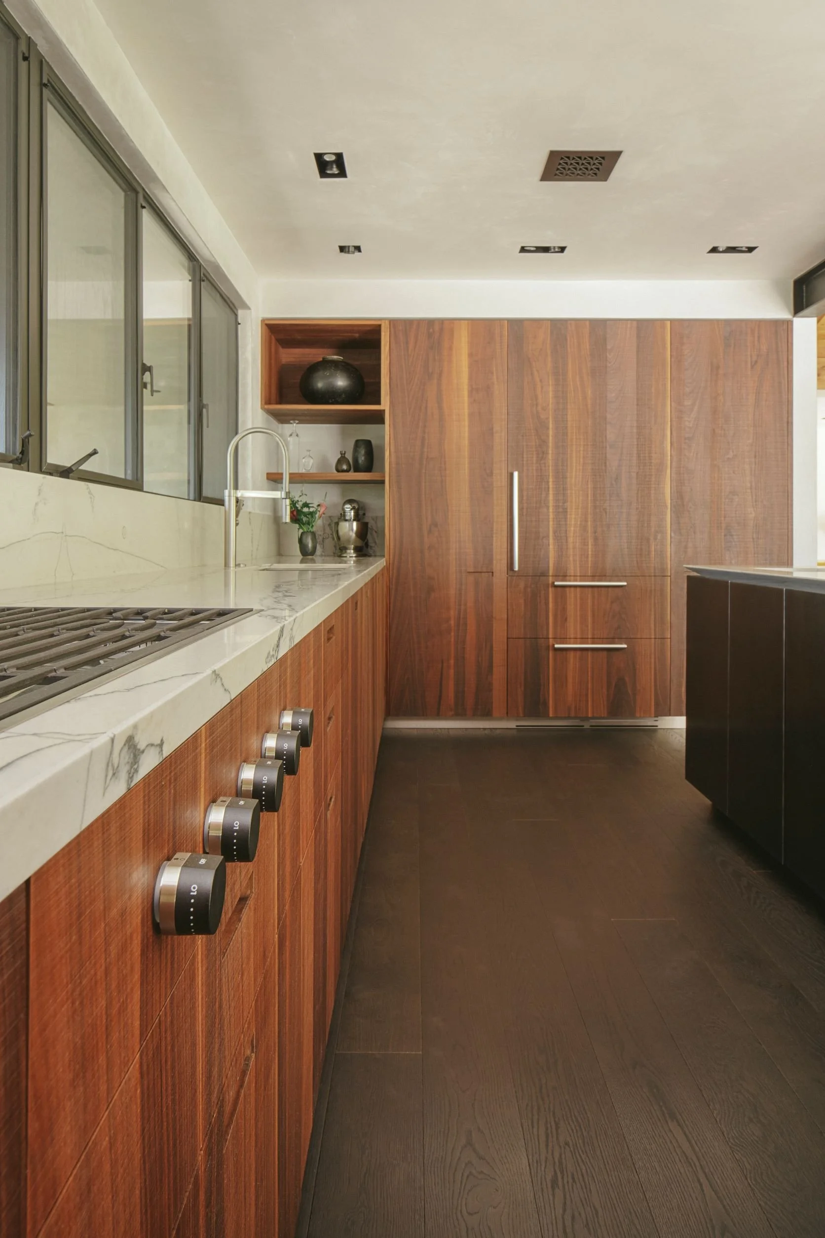 Kitchen 1 Resize.jpg