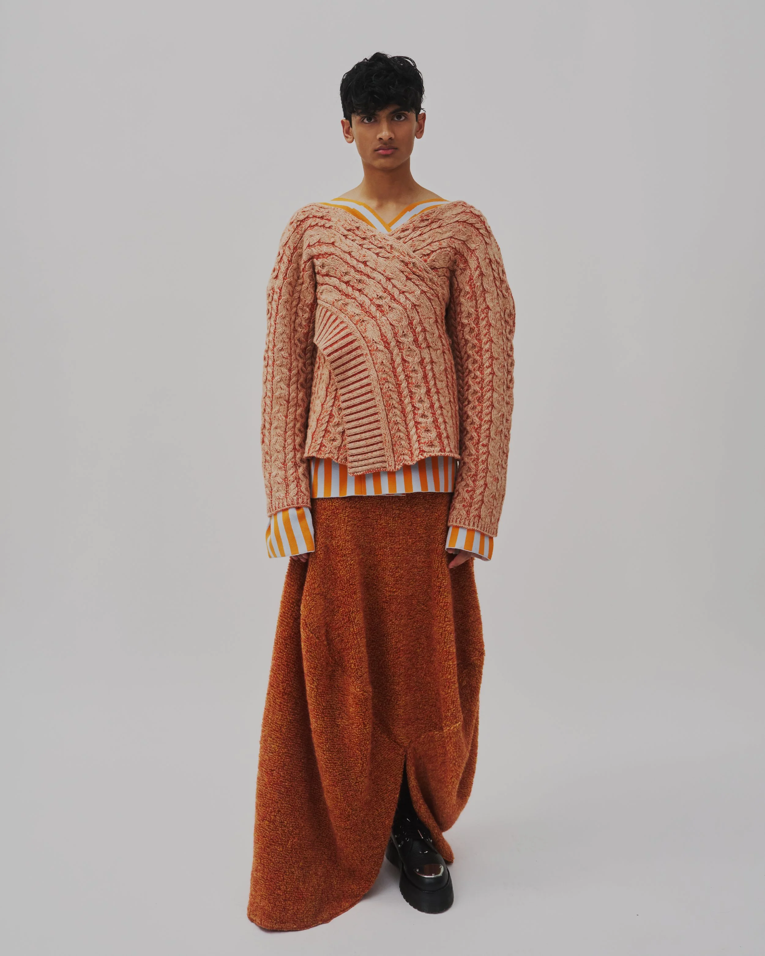 Look13-01.jpg