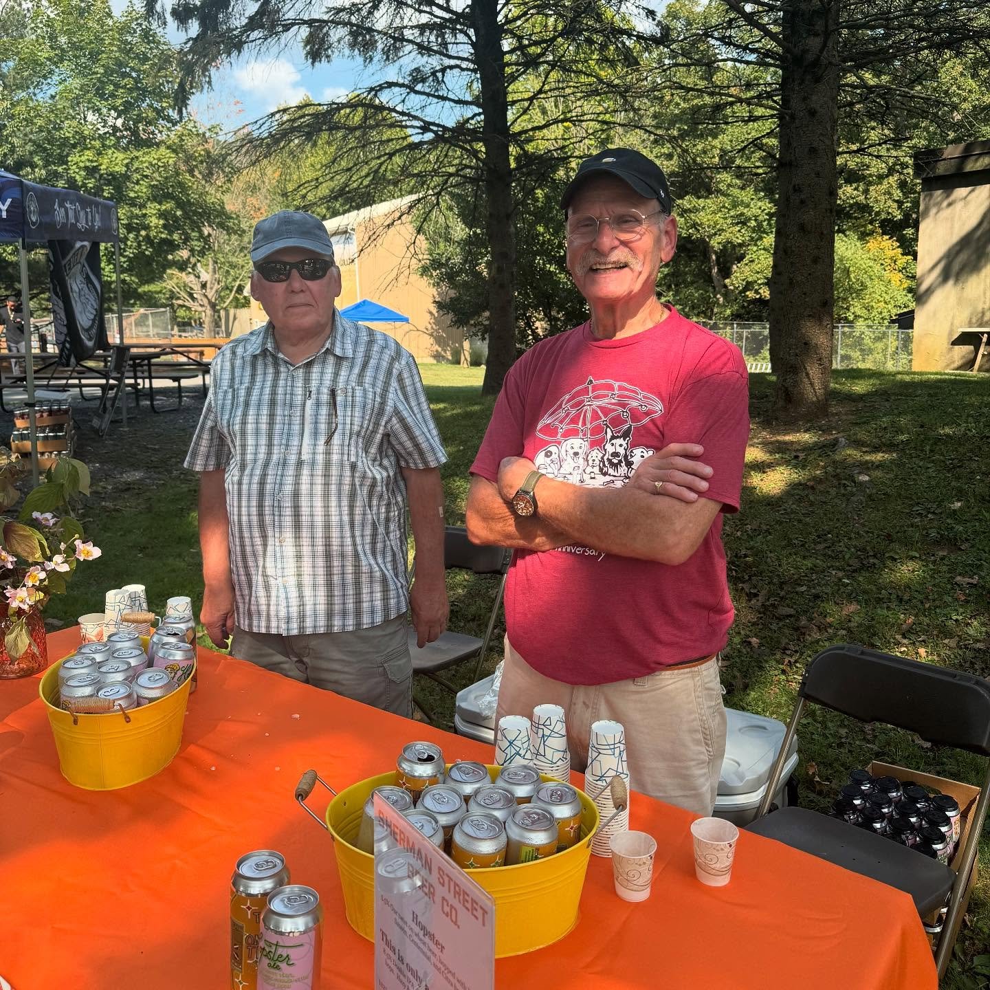 🍻🦒 Don&rsquo;t miss the wildest brewfest of the fall!
Join us on Saturday, September 13th for Brew at the Zoo &ndash; where great local beer meets amazing wildlife.
.
.
Your ticket gets you unlimited samples from some of the best breweries in the V
