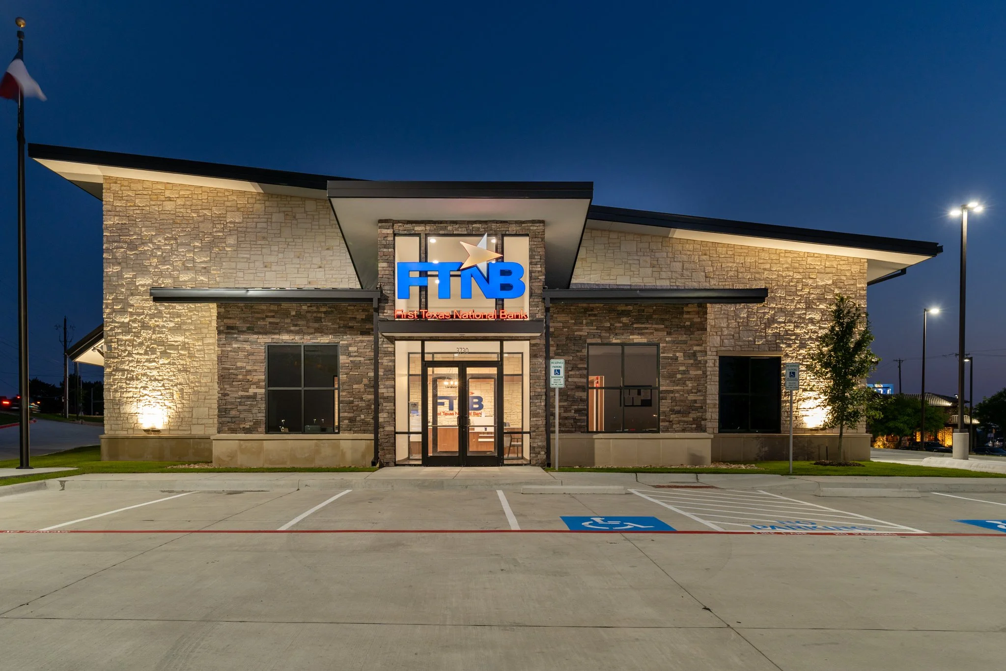 First Texas National Bank - Sherman — PhaseOne Builders