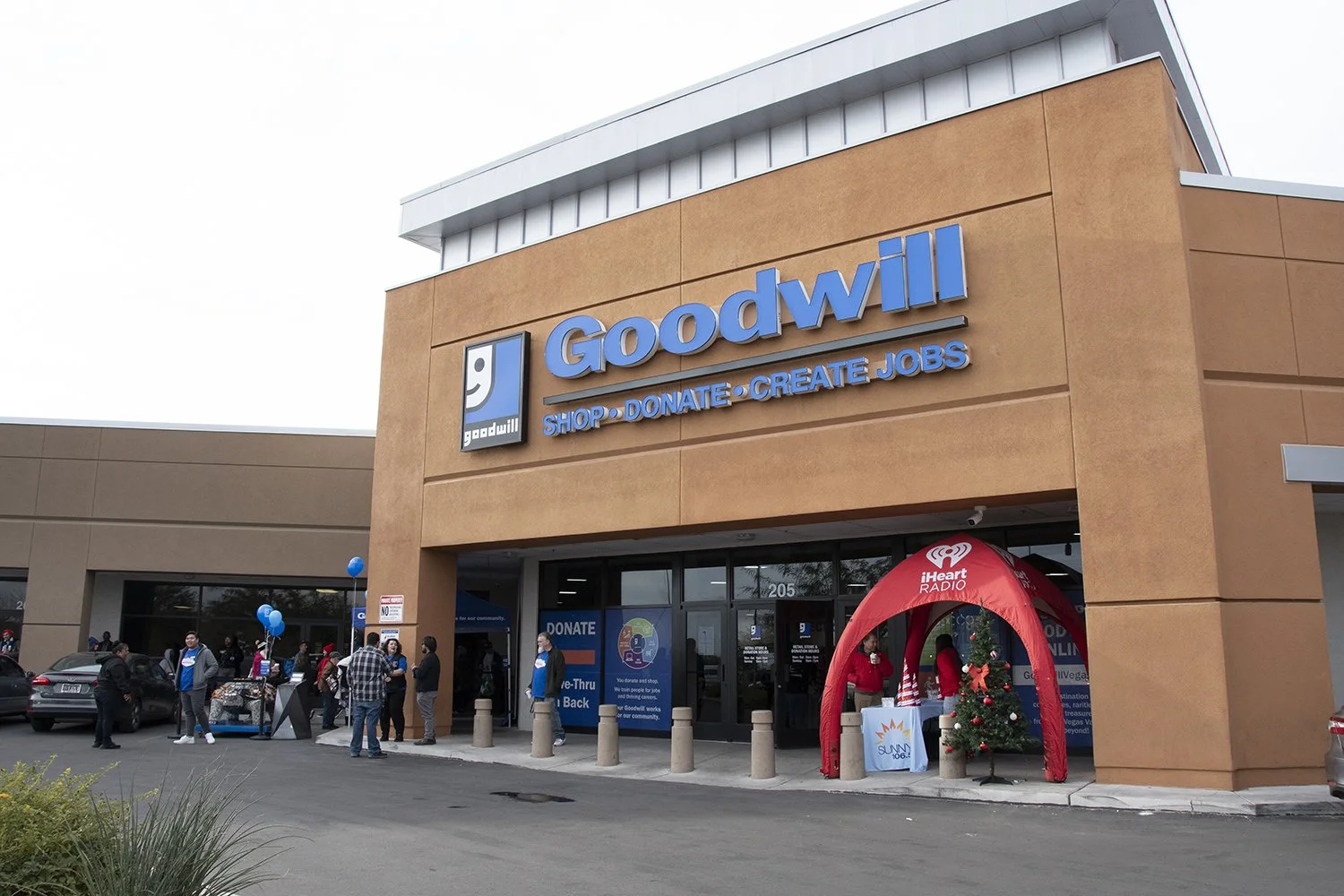 Goodwill Gallery Las Vegas Blvd Store Grand Opening — Goodwill of