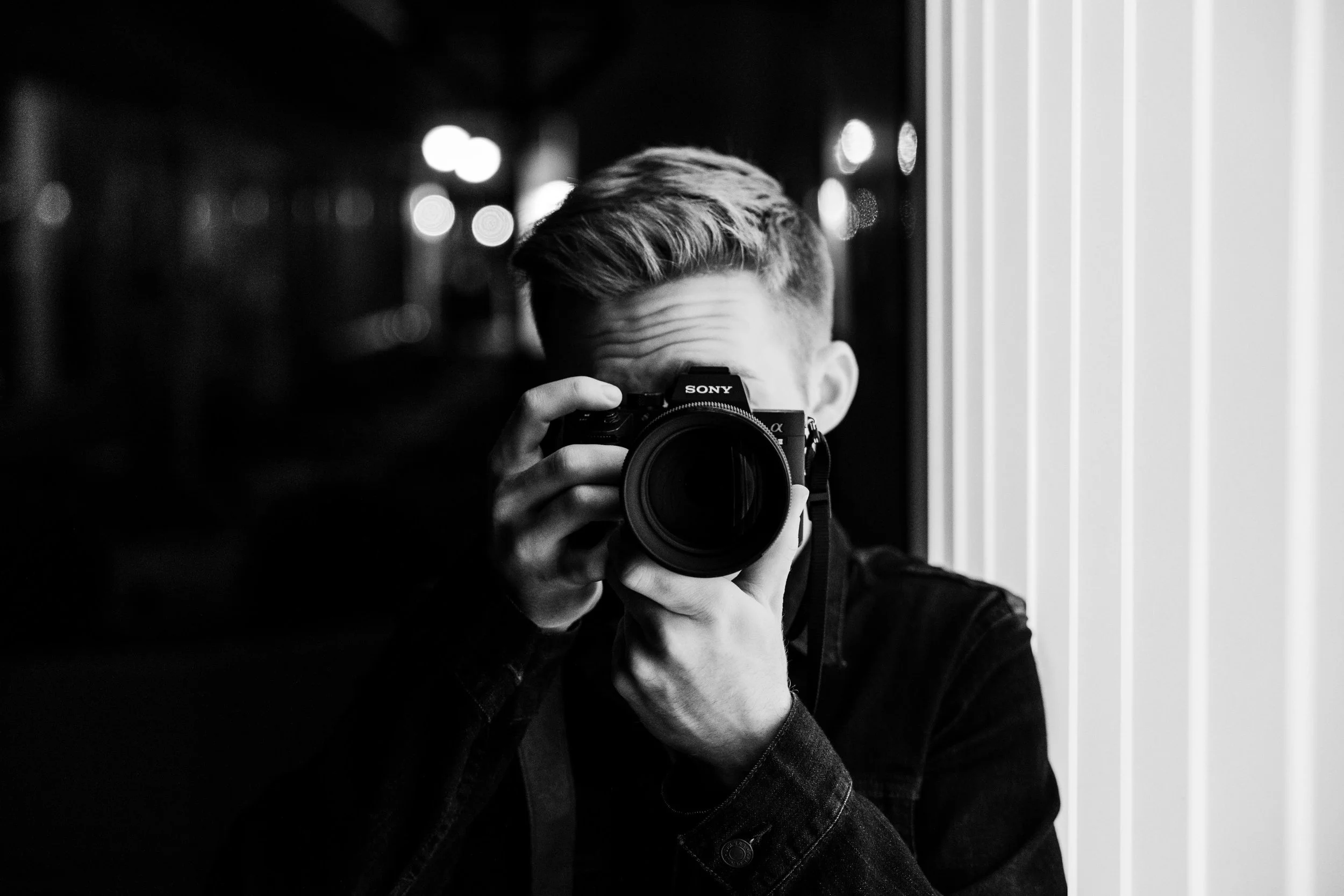 NeonLightsConnorBW (4 of 11).jpg