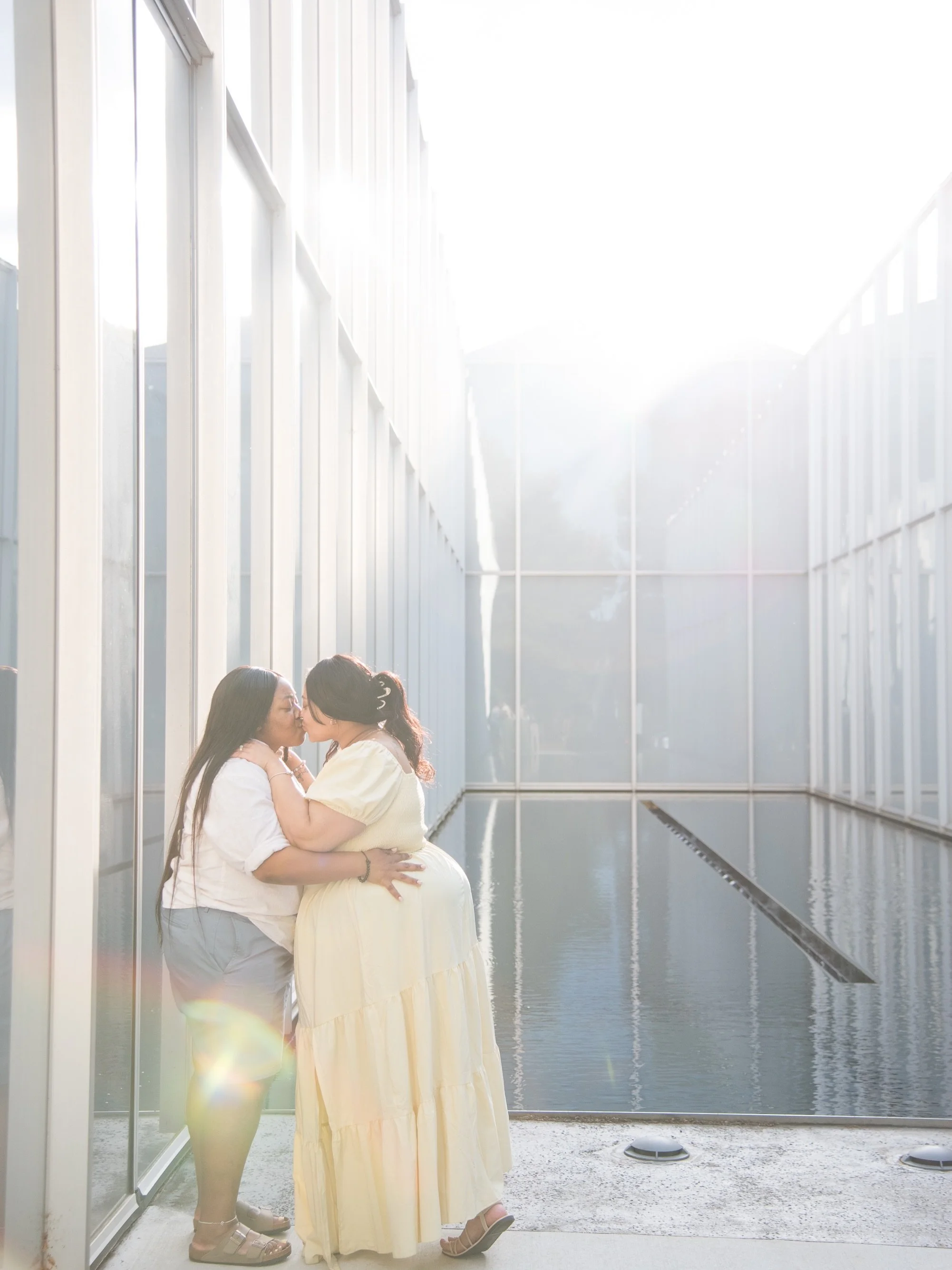 A beautiful evening for a picnic and then SURPRISE you end it being a finance! Such a sweet evening for these two. More details to come. Congratulations love birds! 
📸 @donnellperryphotography 
.
.
.
.
#raleighexplore #raleighproposal #raleighengage