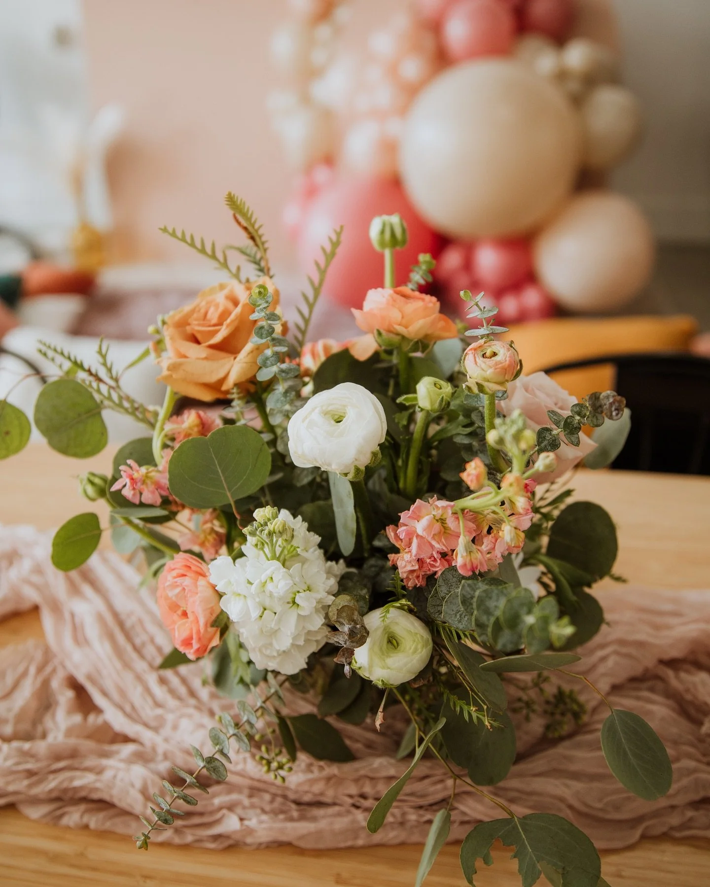 Spring is here at last! Book your event and create unforgettable moments at Casa Bloom Studios. ✨ 

📸: @bykarissamraya 
📍: @casabloomstudios 
🍴: @perla.dtsa 
🥂: @missionbarsa 
💕: @ortizmillworkdesigns_ 
🎈: @balloonbossbabe 
💌: @a_little_creati