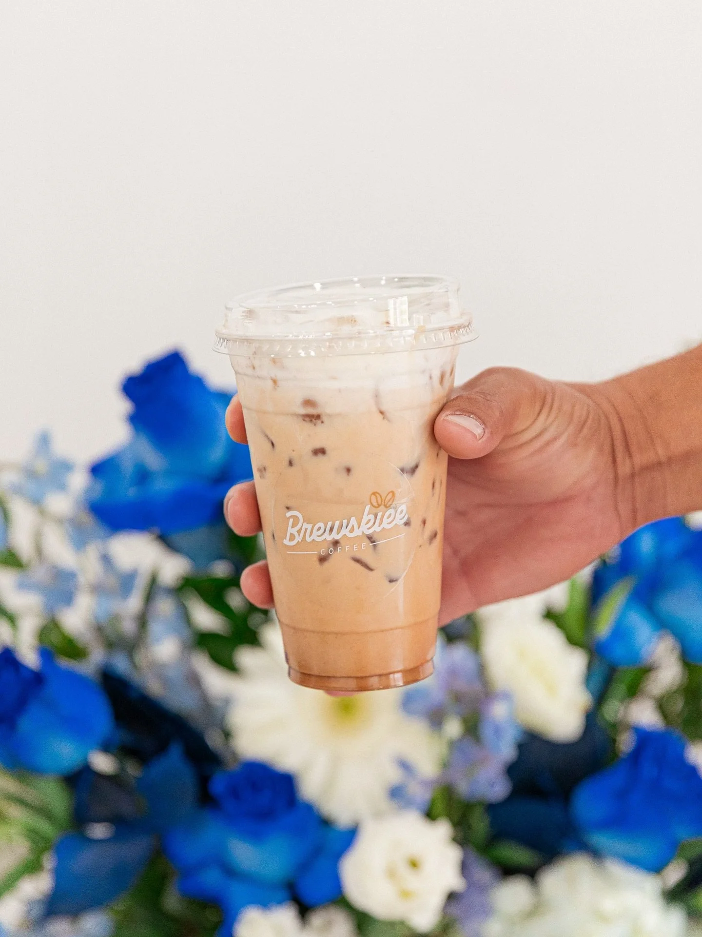 Join us July 2nd for a warm welcome to @brewskieecoffee and enjoy your favorite brew! ☕️ 
 
#casabloomstudios #brewskieecoffee #brewskieebrews #mobilecoffee #popupcoffeebar #popupcafe  #santaanacoffee #occoffee #grandopening #creativestudio #creative