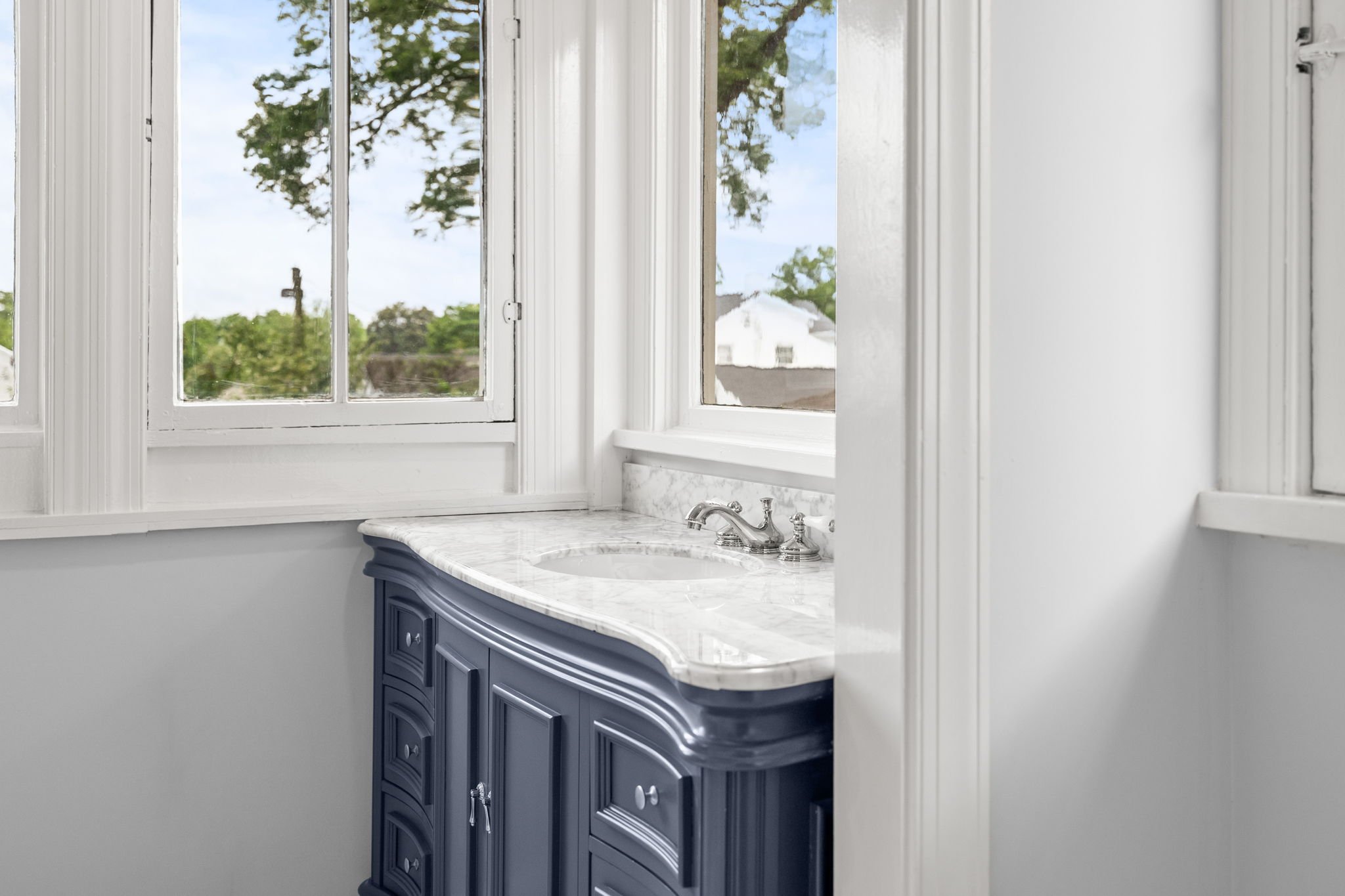 46-web-or-mls-311 W 6th St-46.jpg