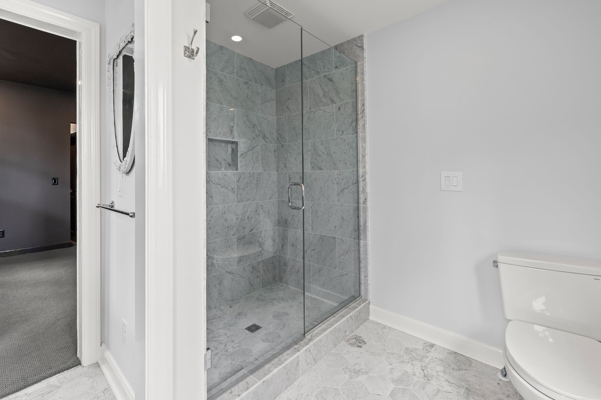 47-web-or-mls-311 W 6th St-47.jpg